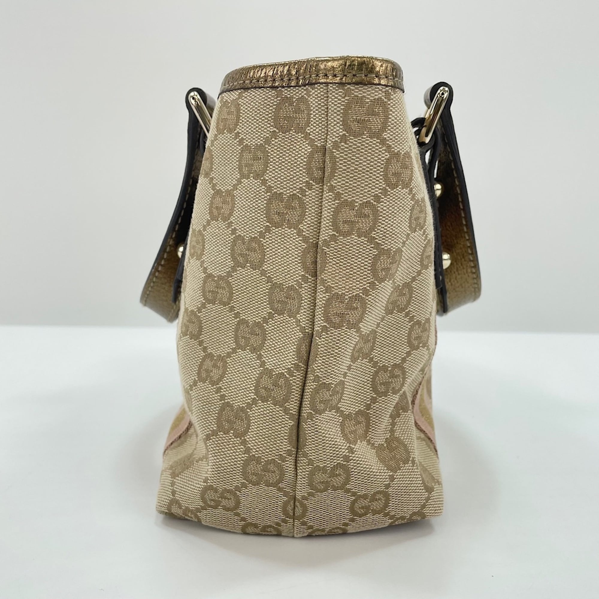 Gucci Sherry Line Beige Handbag (Pre-Owned)