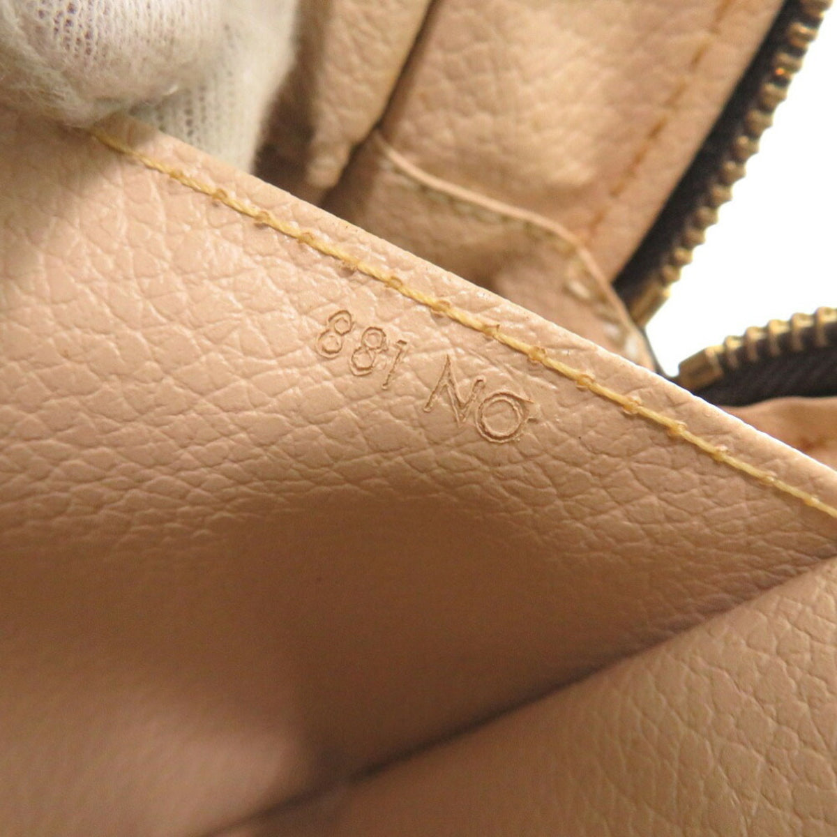 Louis Vuitton Brown Monogram Monogram Clutch Bag Pouch (Pre-Owned)
