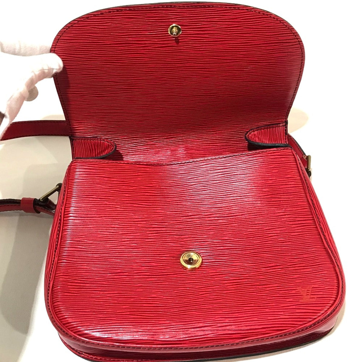 Louis Vuitton Red Leather Shoulder Bag (Pre-Owned)