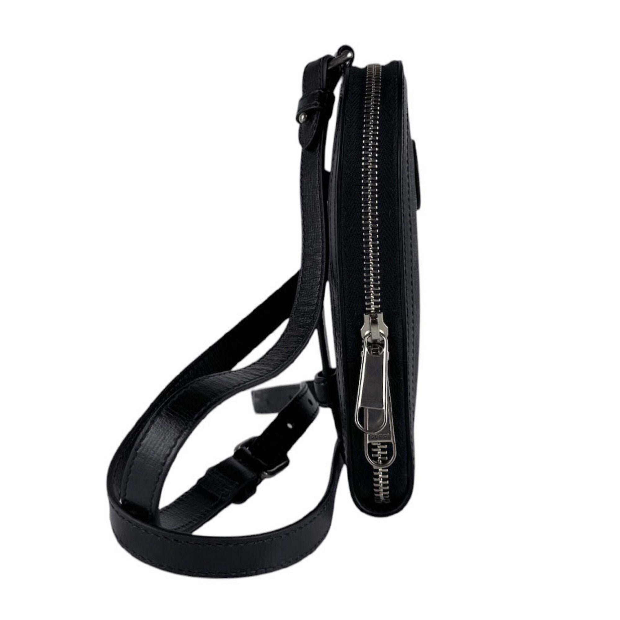 Gucci Black Gg Supreme Pouch Shoulder Bag (Pre-Owned)