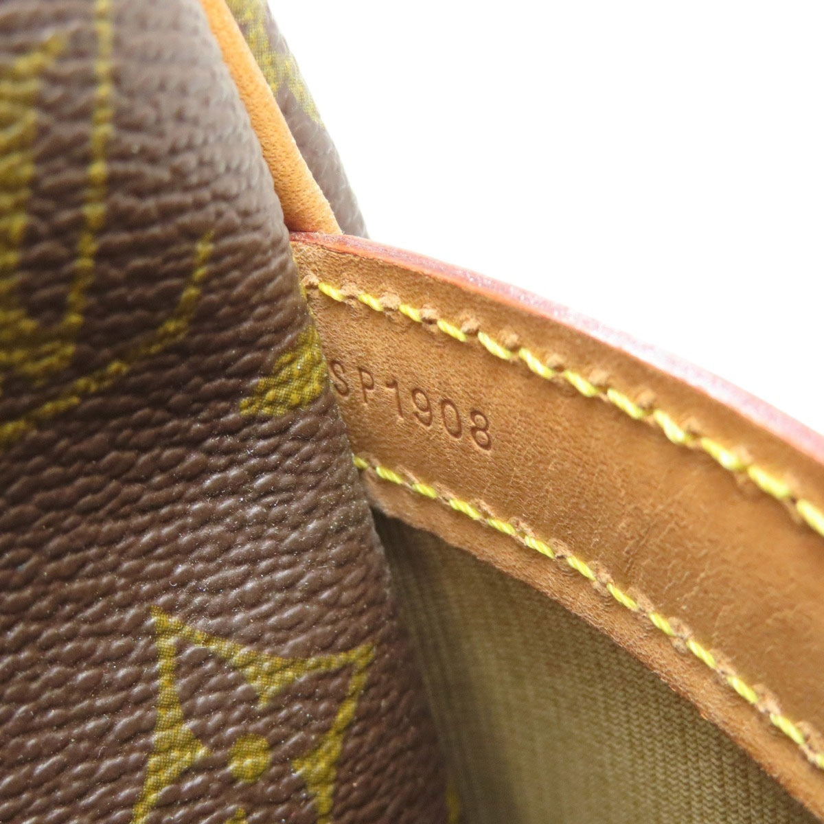 Louis Vuitton Brown Monogram Monogram Canvas Shoulder Bag (Pre-Owned)