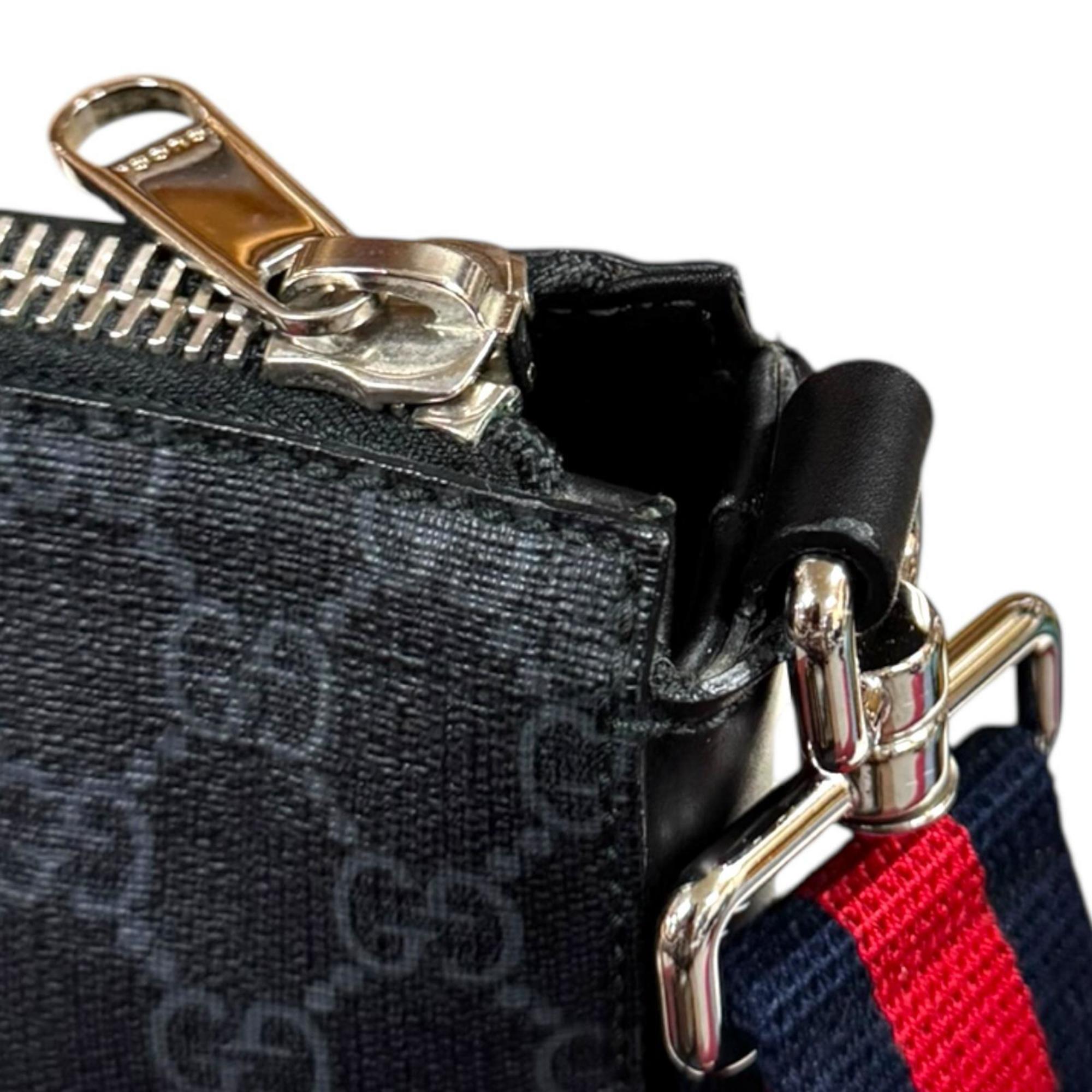 Gucci Black Gg Supreme Shoulder Bag (Pre-Owned)