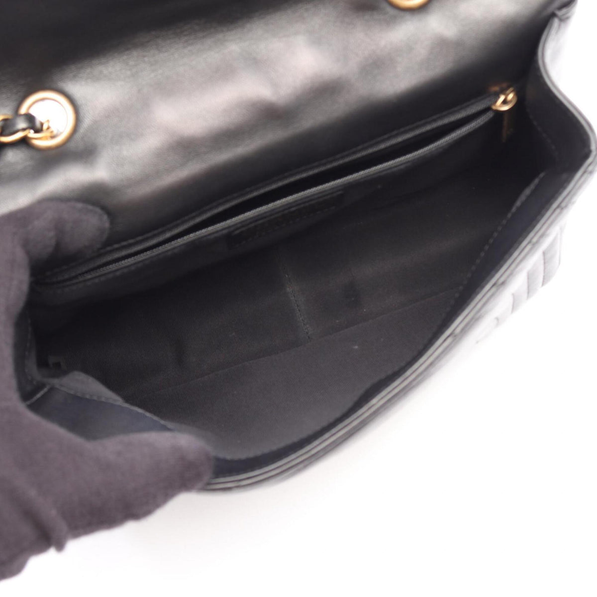 Chanel Black Leather Handbag Shoulder Bag (Pre-Owned)