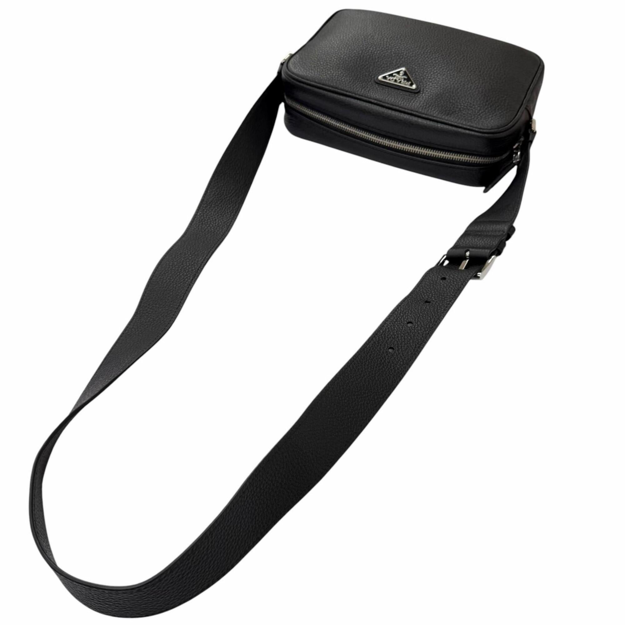 Prada Black Leather Shoulder Bag (Pre-Owned)