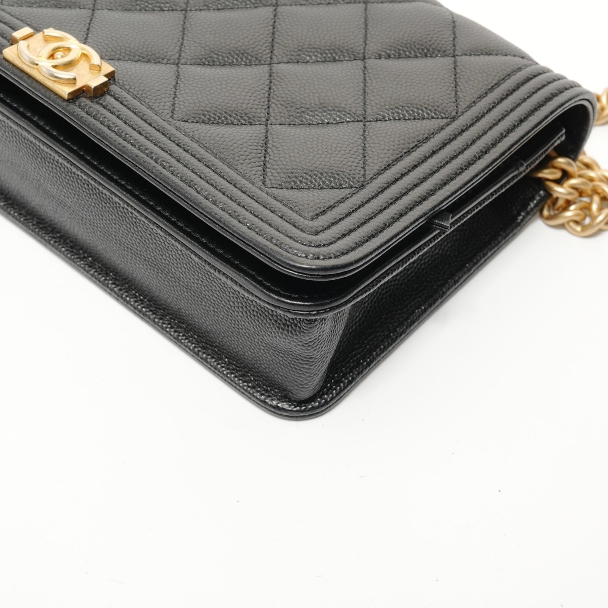 Chanel Boy Chanel Black Shoulder Bag (Pre-Owned)