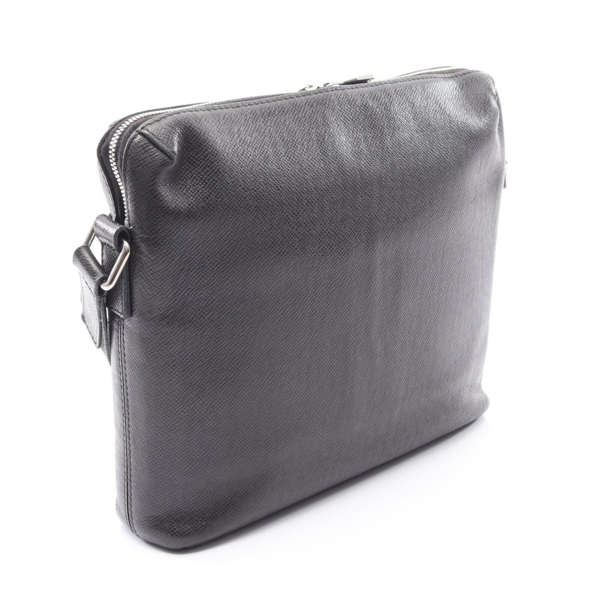 Louis Vuitton Ardoise Black Taiga Leather Shoulder Bag (Pre-Owned)
