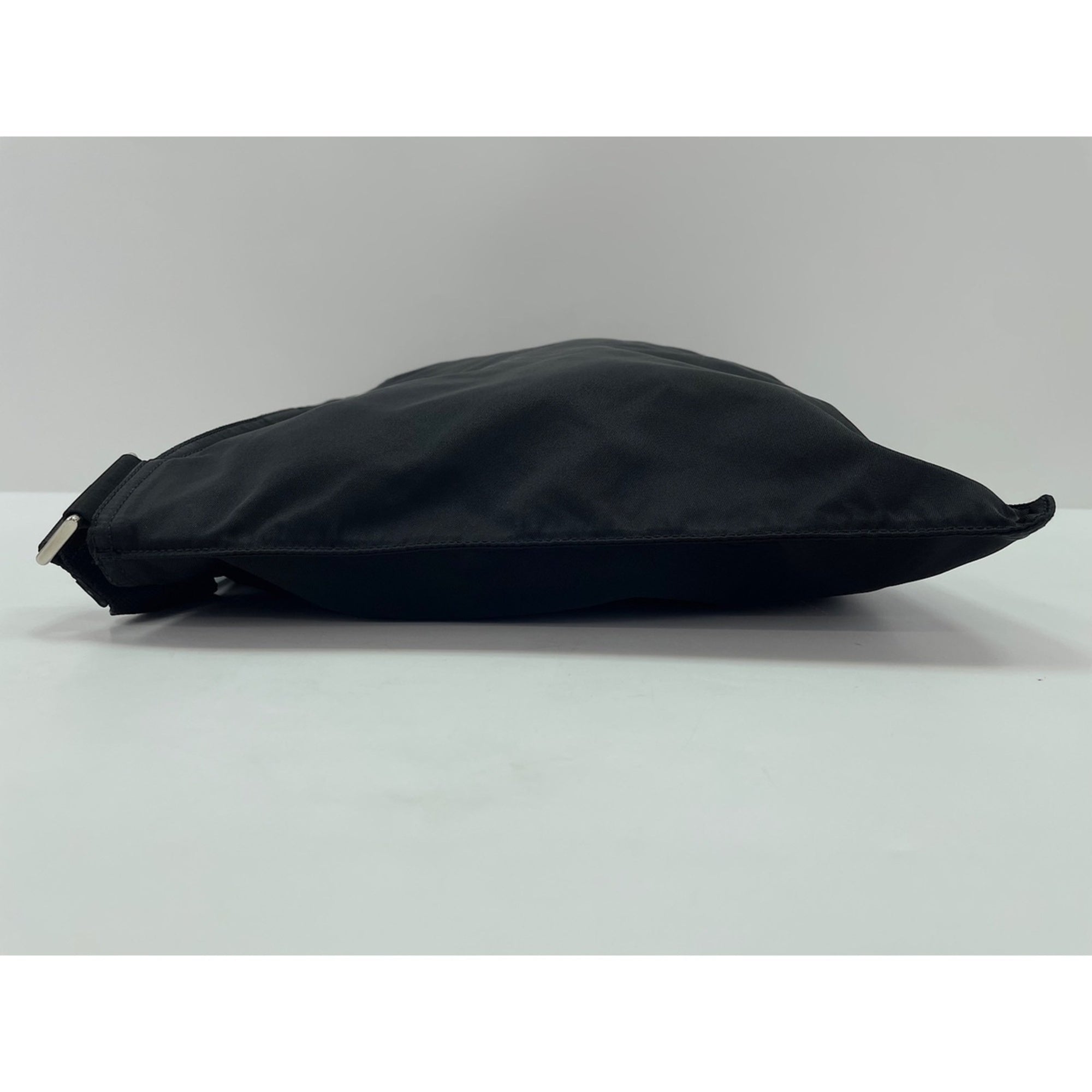 Prada Black Nylon Shoulder Bag (Pre-Owned)