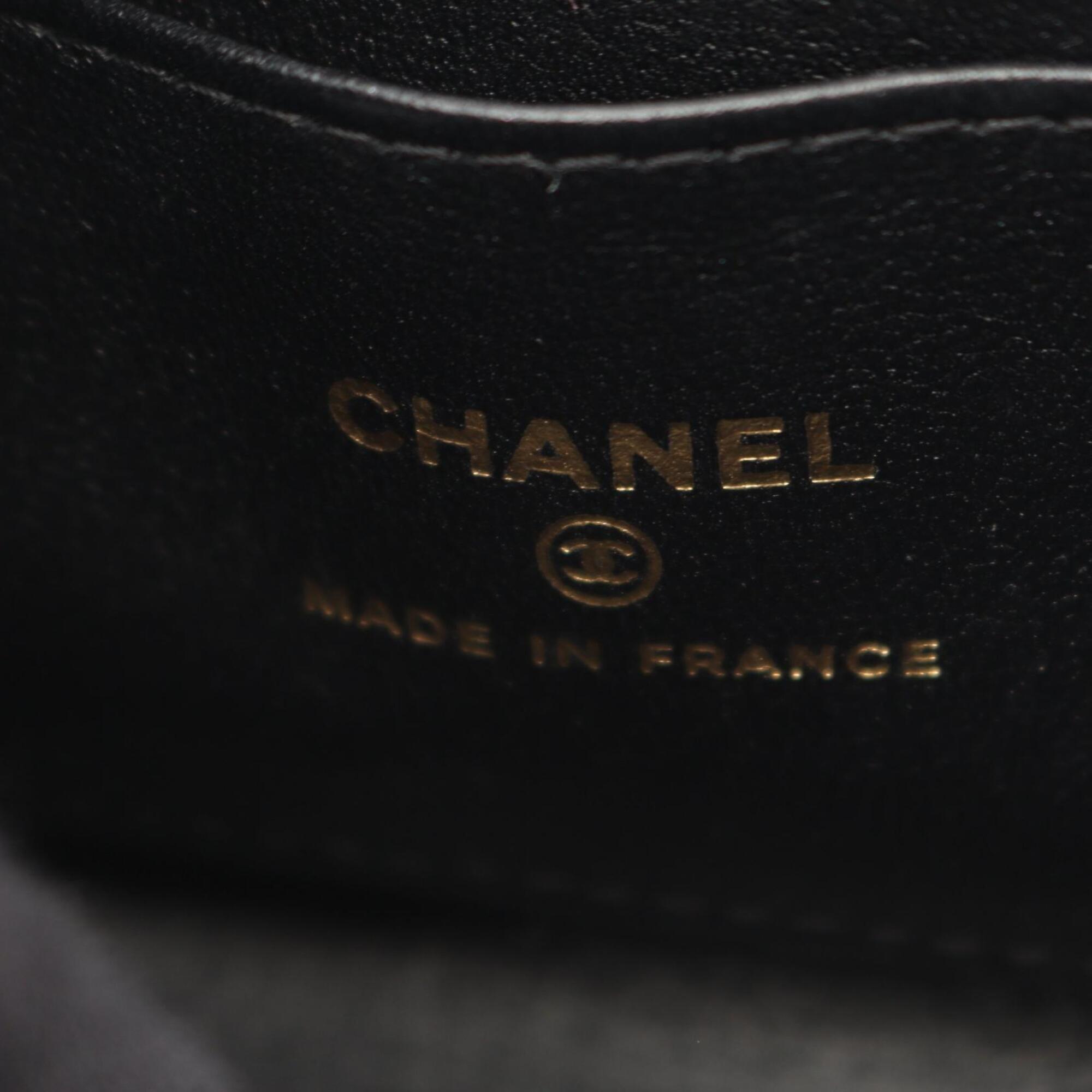 Chanel Black Fabric Handbag Shoulder Bag (Pre-Owned)