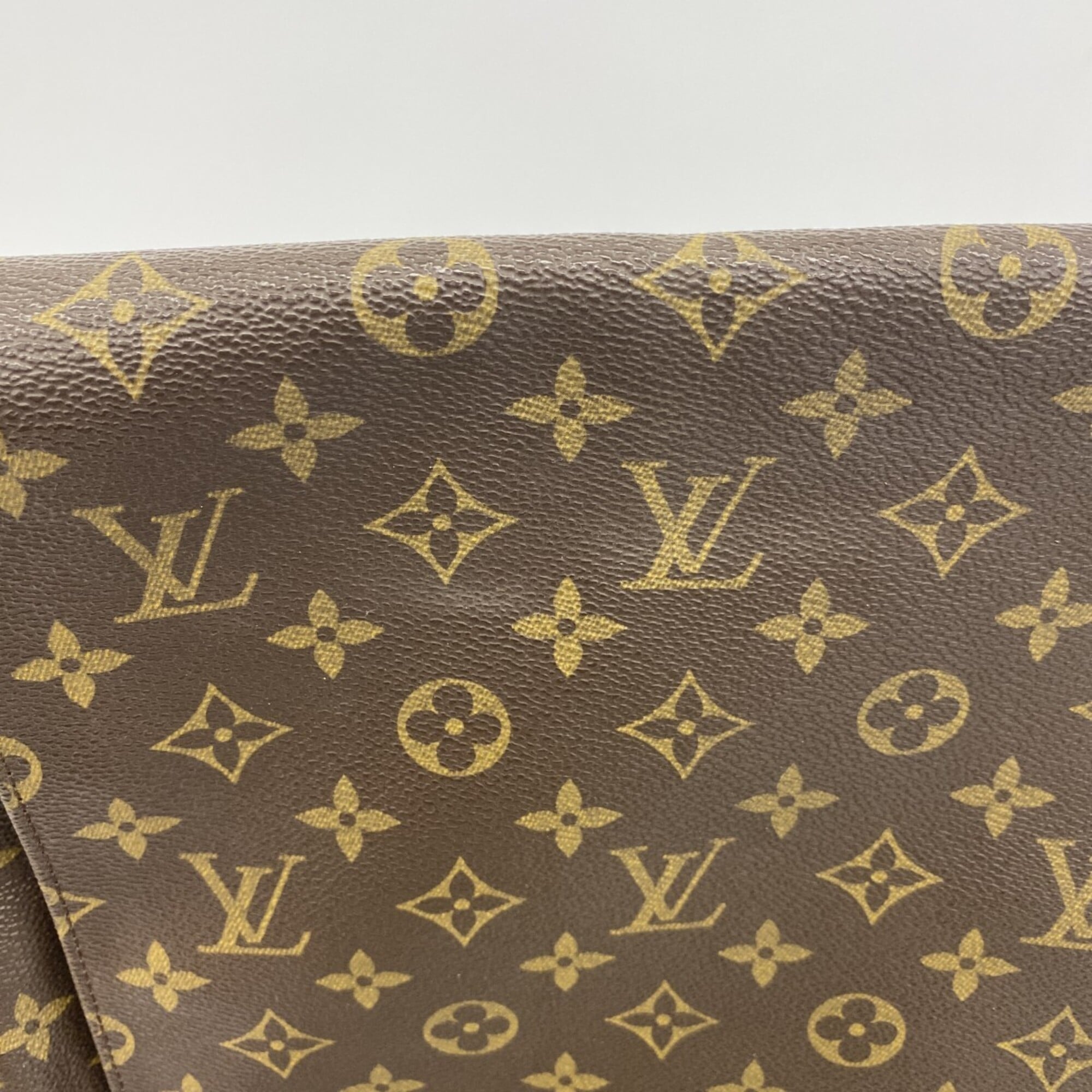 Louis Vuitton Brown Shoulder Bag (Pre-Owned)