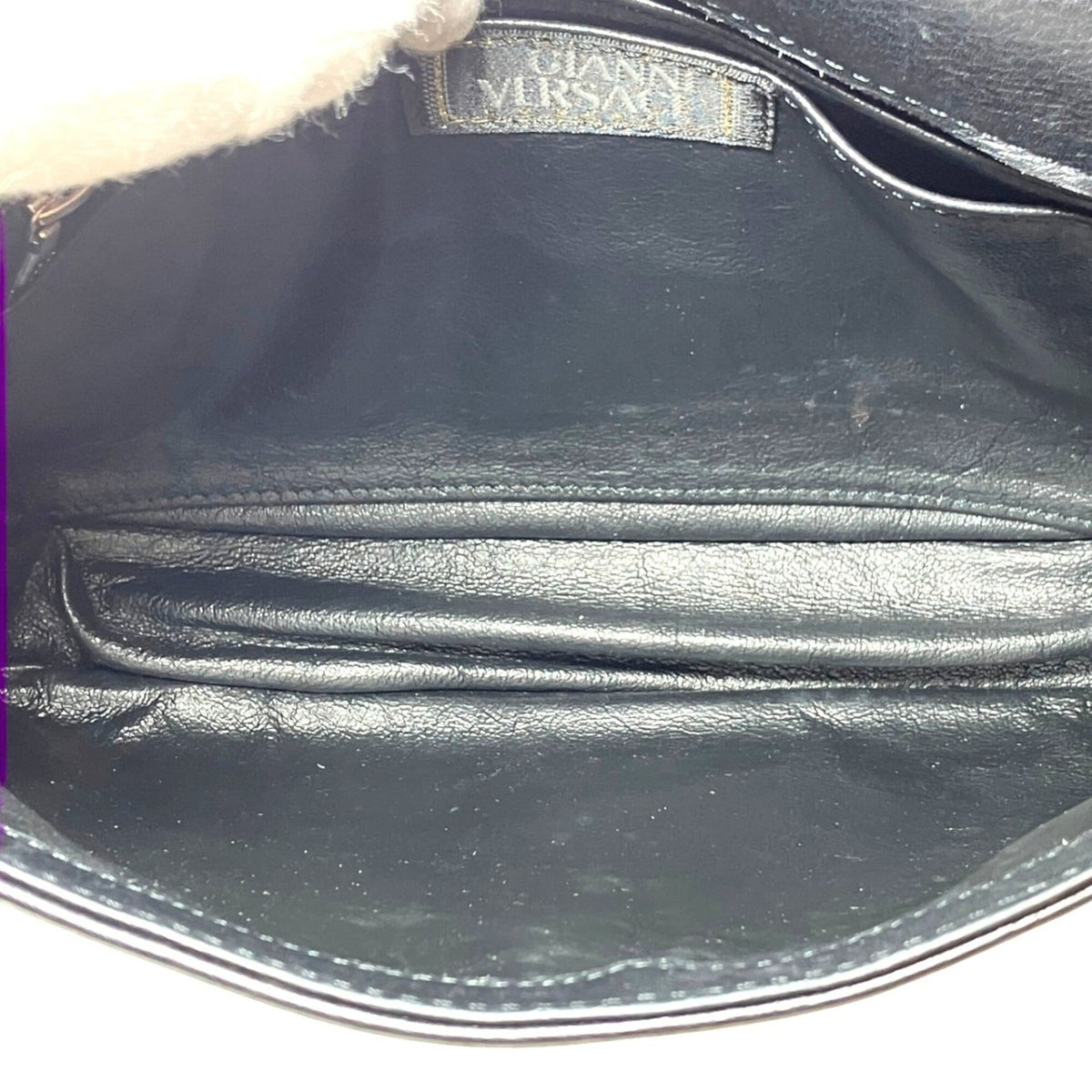 Versace Black Leather Shoulder Bag (Pre-Owned)