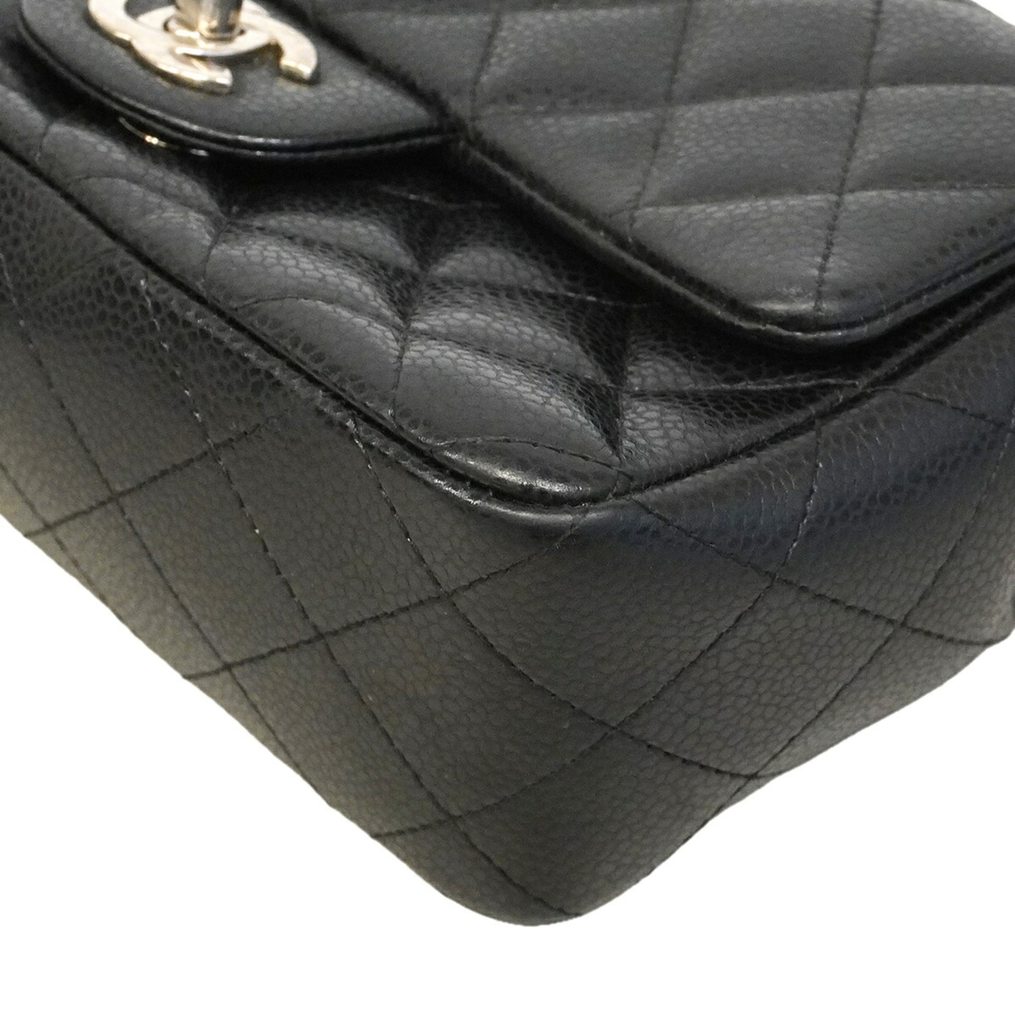 Chanel Black Grained Calfskin Shoulder Bag (Pre-Owned)