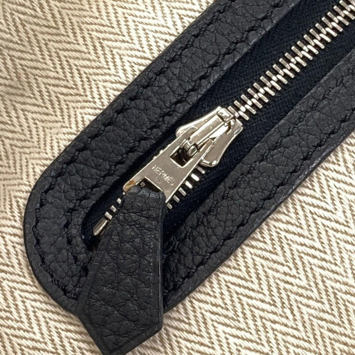 Hermes Black Negonda Leather Handbag (Pre-Owned)