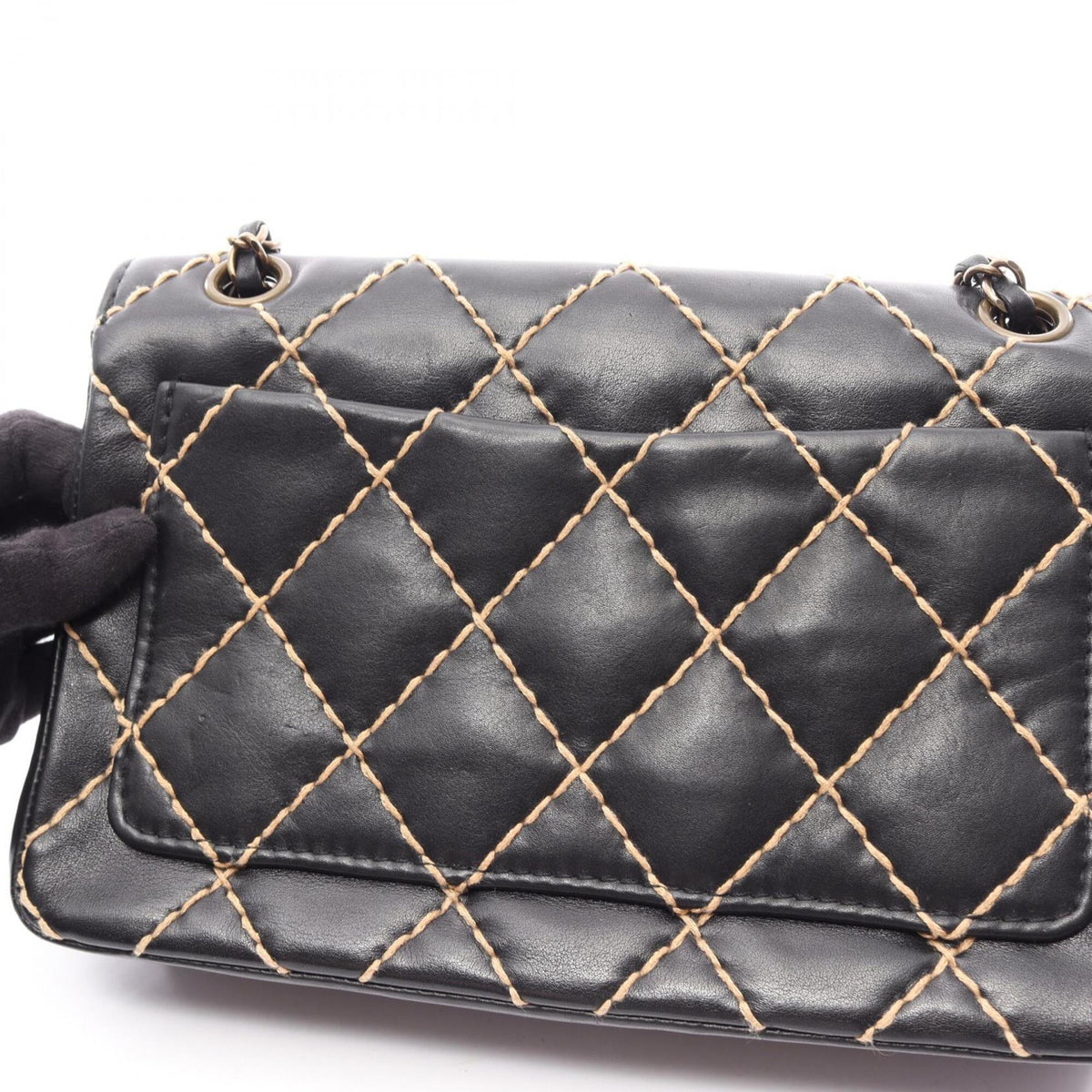 Chanel Wild Stitch Black Leather Handbag Shoulder Bag (Pre-Owned)
