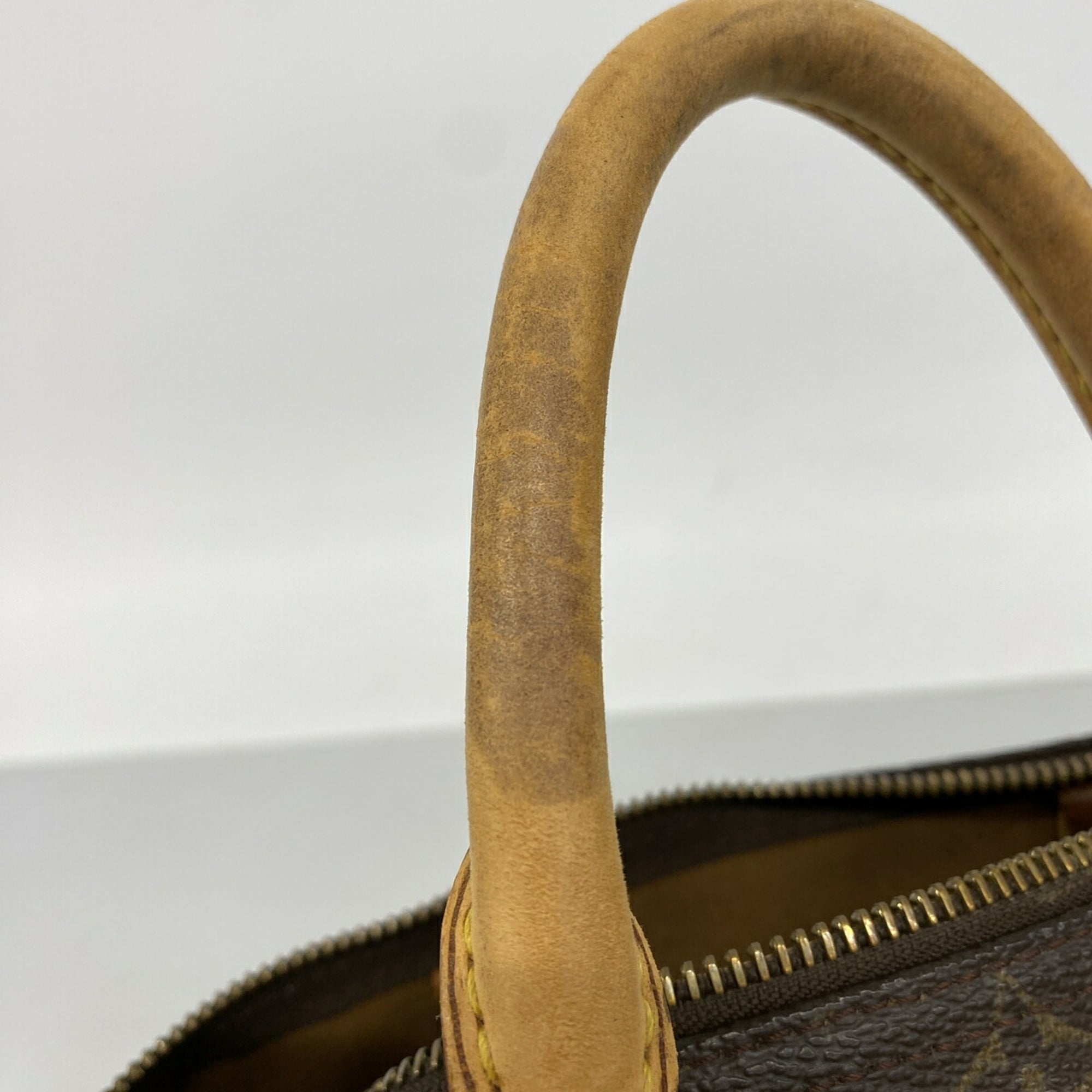 Louis Vuitton Brown Handbag (Pre-Owned)