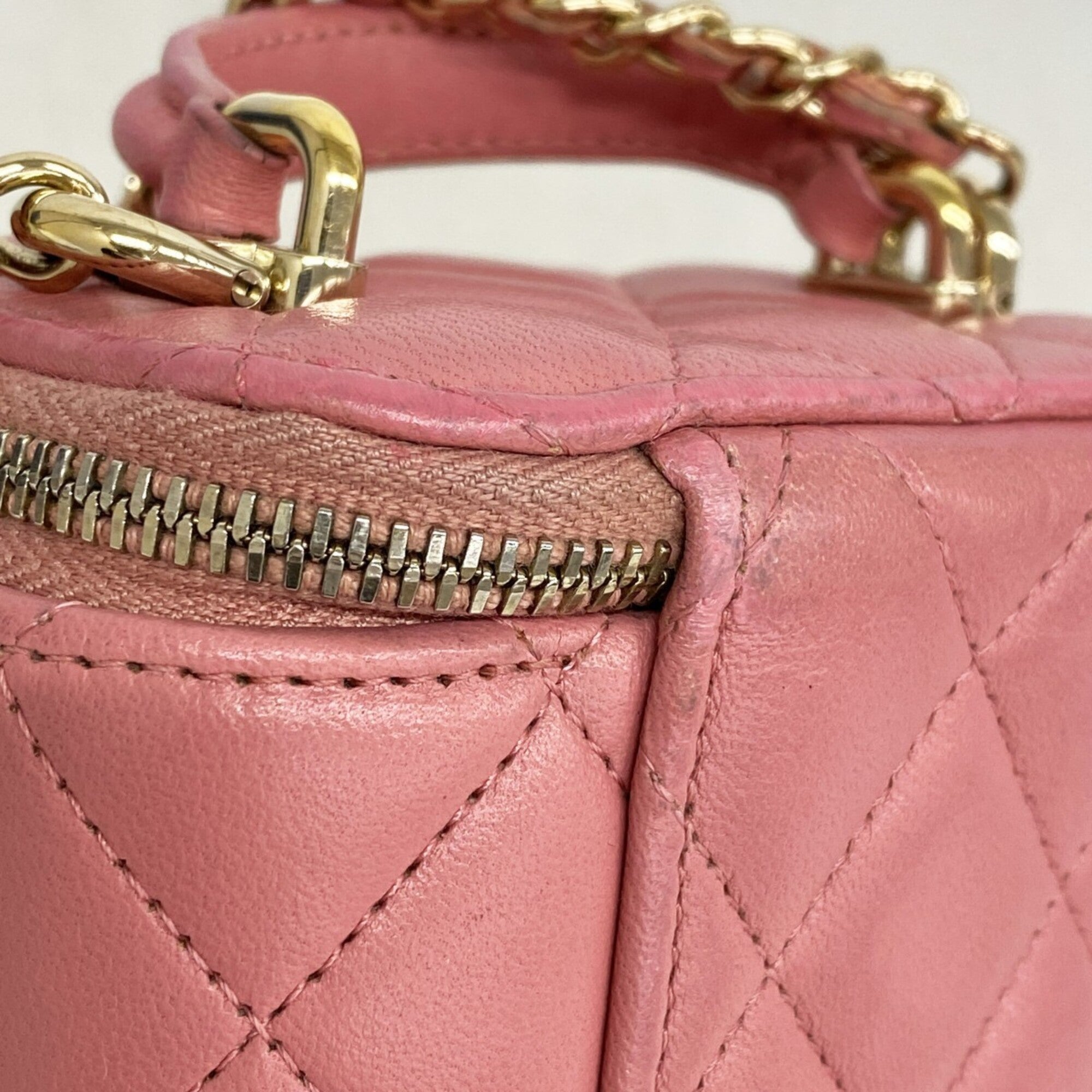 Chanel Pink Leather Vanity Bag (Pre-Owned)