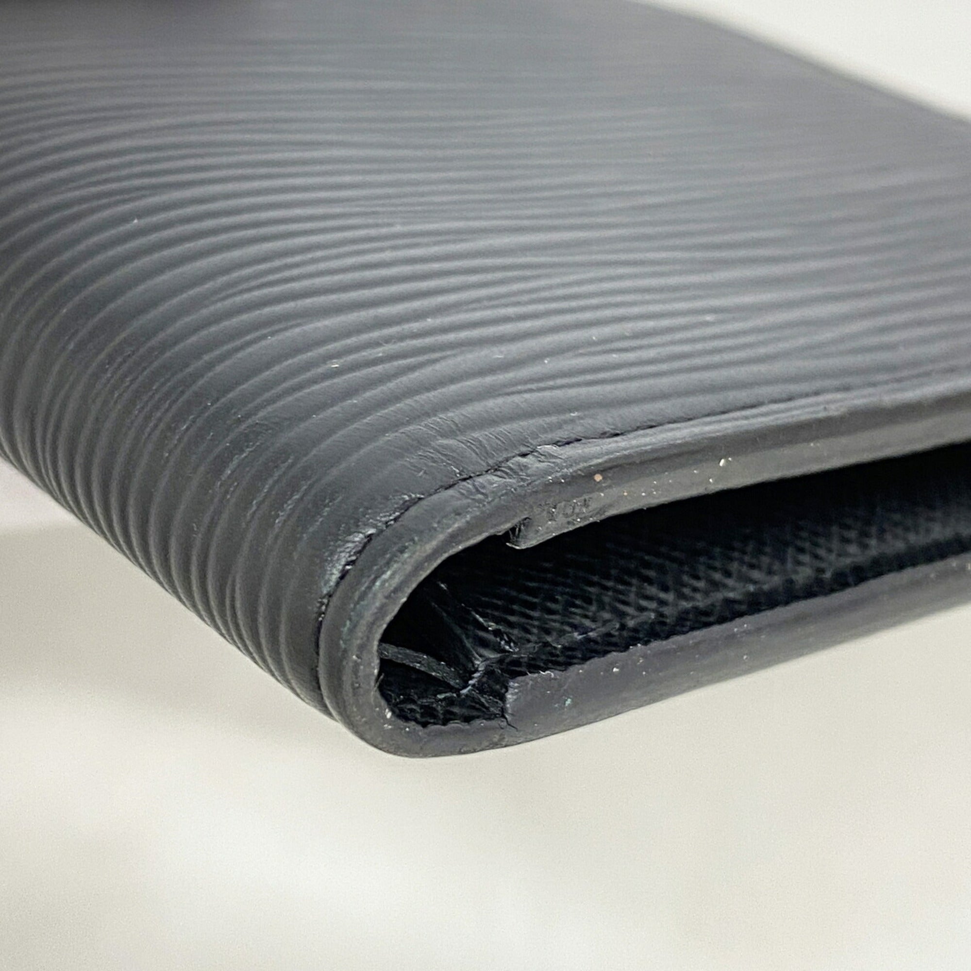 Louis Vuitton Noir Wallet (Bi-Fold) (Pre-Owned)