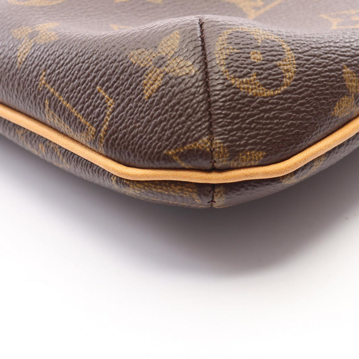 Louis Vuitton Brown Coated Canvas Leather Handbag Shoulder Bag (Pre-Owned)