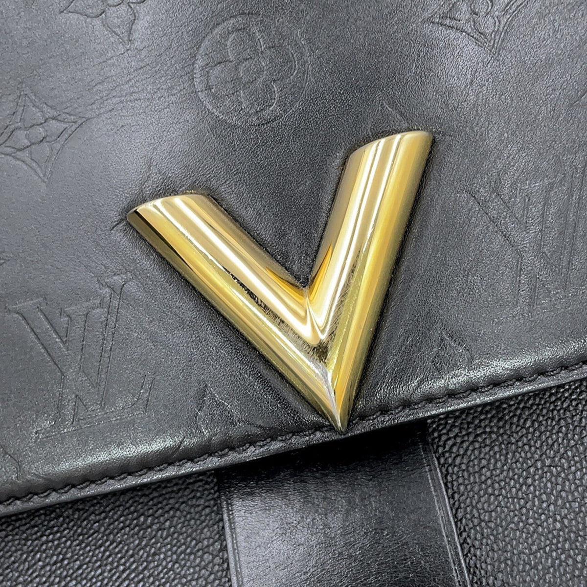 Louis Vuitton Monogram Shadow Black Noir Monogram Shadow Handbag (Pre-Owned)