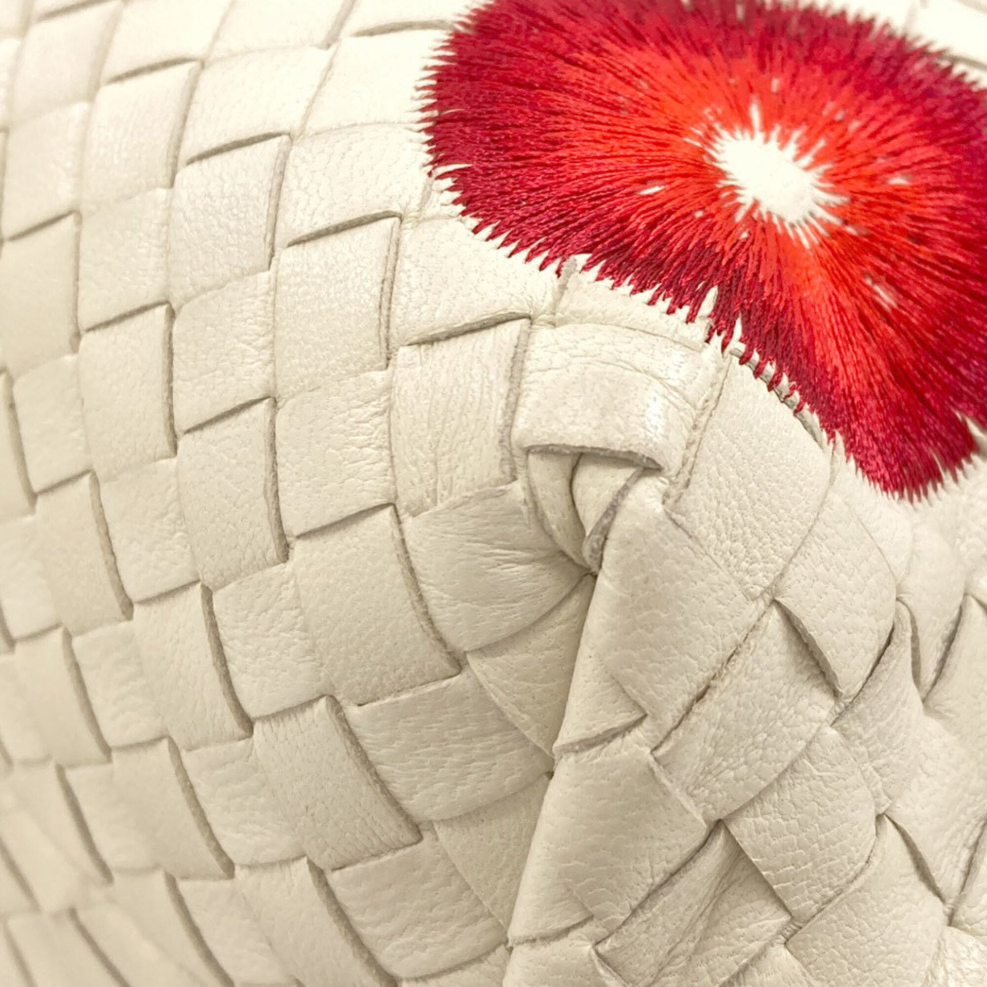 Bottega Veneta Intrecciato Blue Red Color White Leather Tote Bag (Pre-Owned)