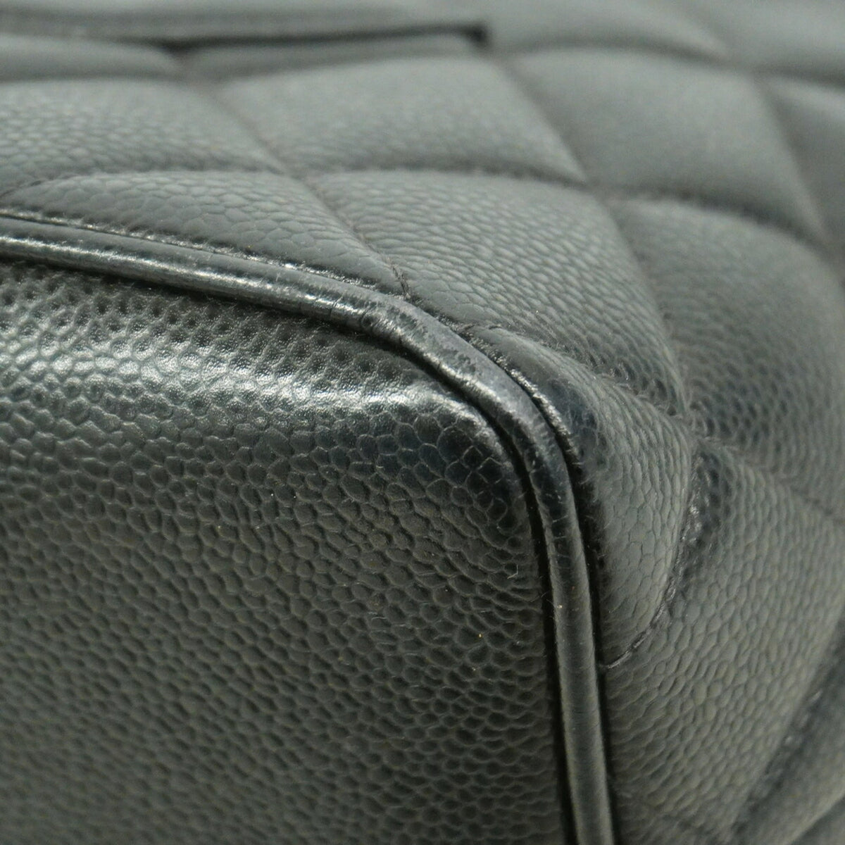 Chanel Black Grained Calfskin Tote Bag (Pre-Owned)