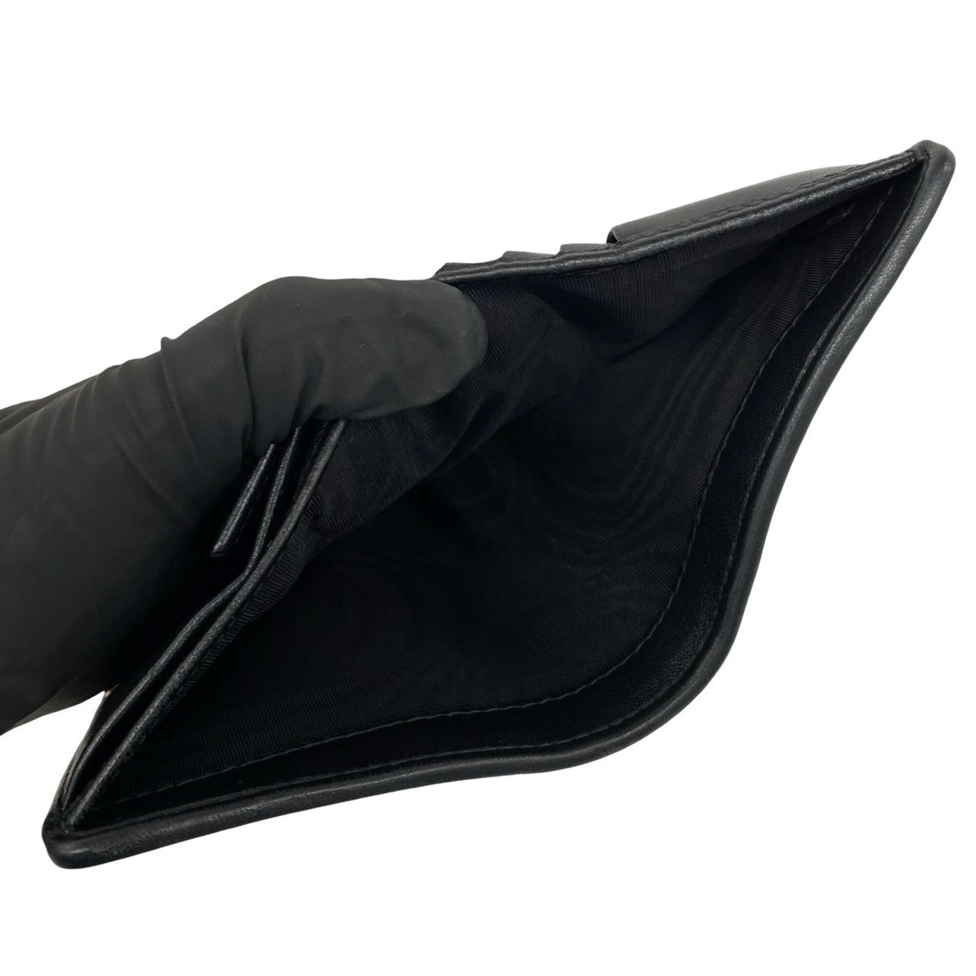 Miu Miu Black Leather Wallet (Bi-Fold) (Pre-Owned)
