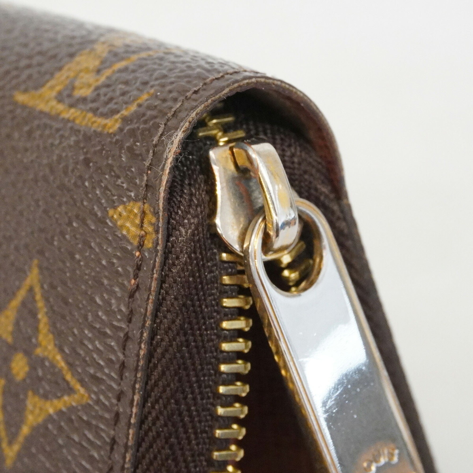 Louis Vuitton Brown Long Wallet (Bi-Fold) (Pre-Owned)