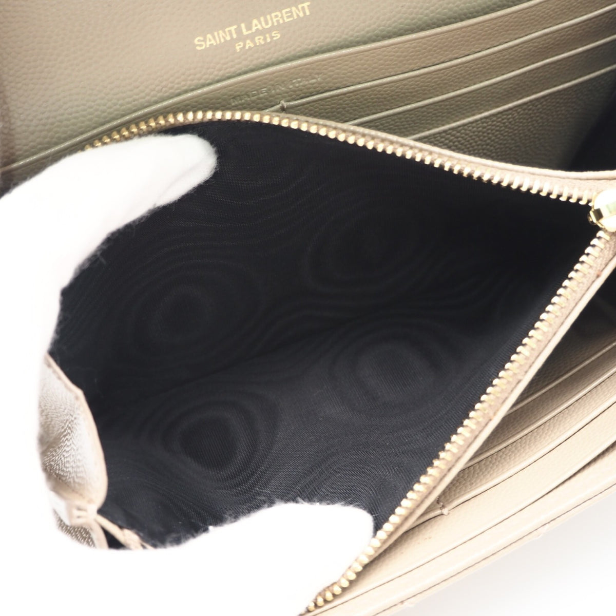 Yves Saint Laurent Beige Leather Long Wallet (Bi-Fold) (Pre-Owned)