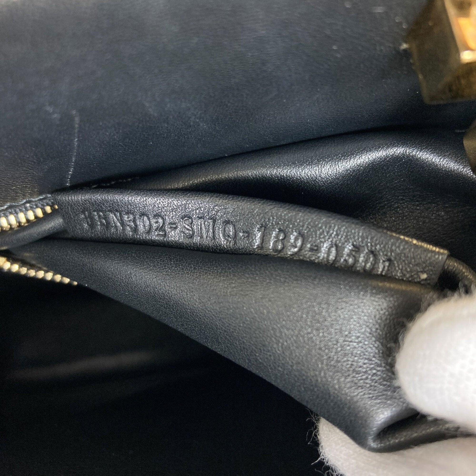 Fendi Grayish Leather Handbag (Pre-Owned)