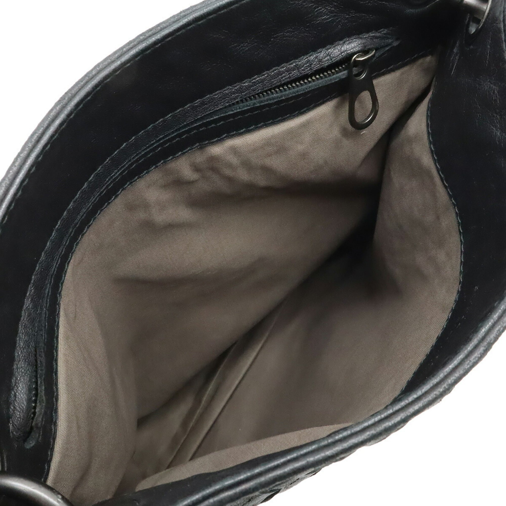 Bottega Veneta Black Intrecciato Shoulder Bag (Pre-Owned)