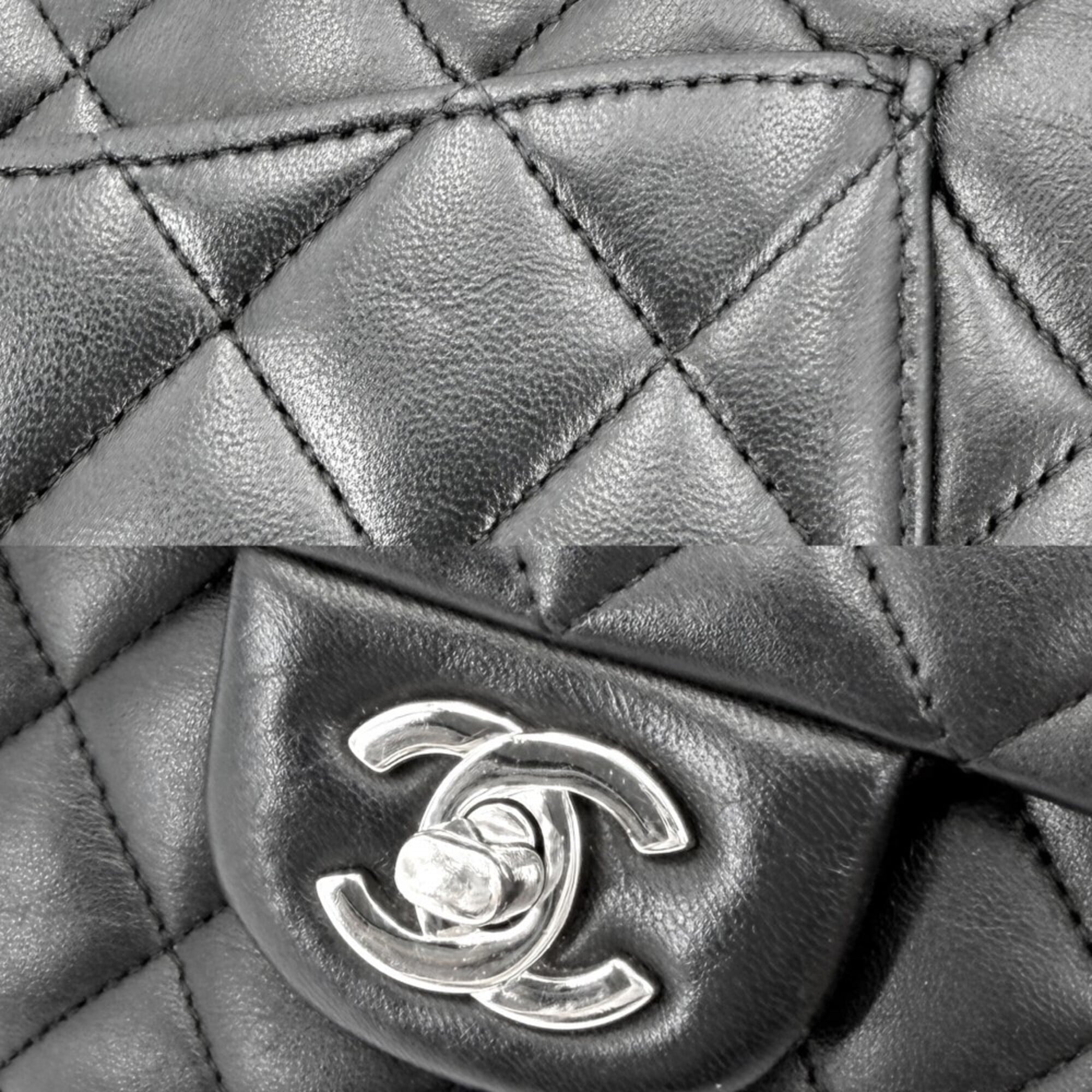 Chanel Black Leather Shoulder Bag (Pre-Owned)