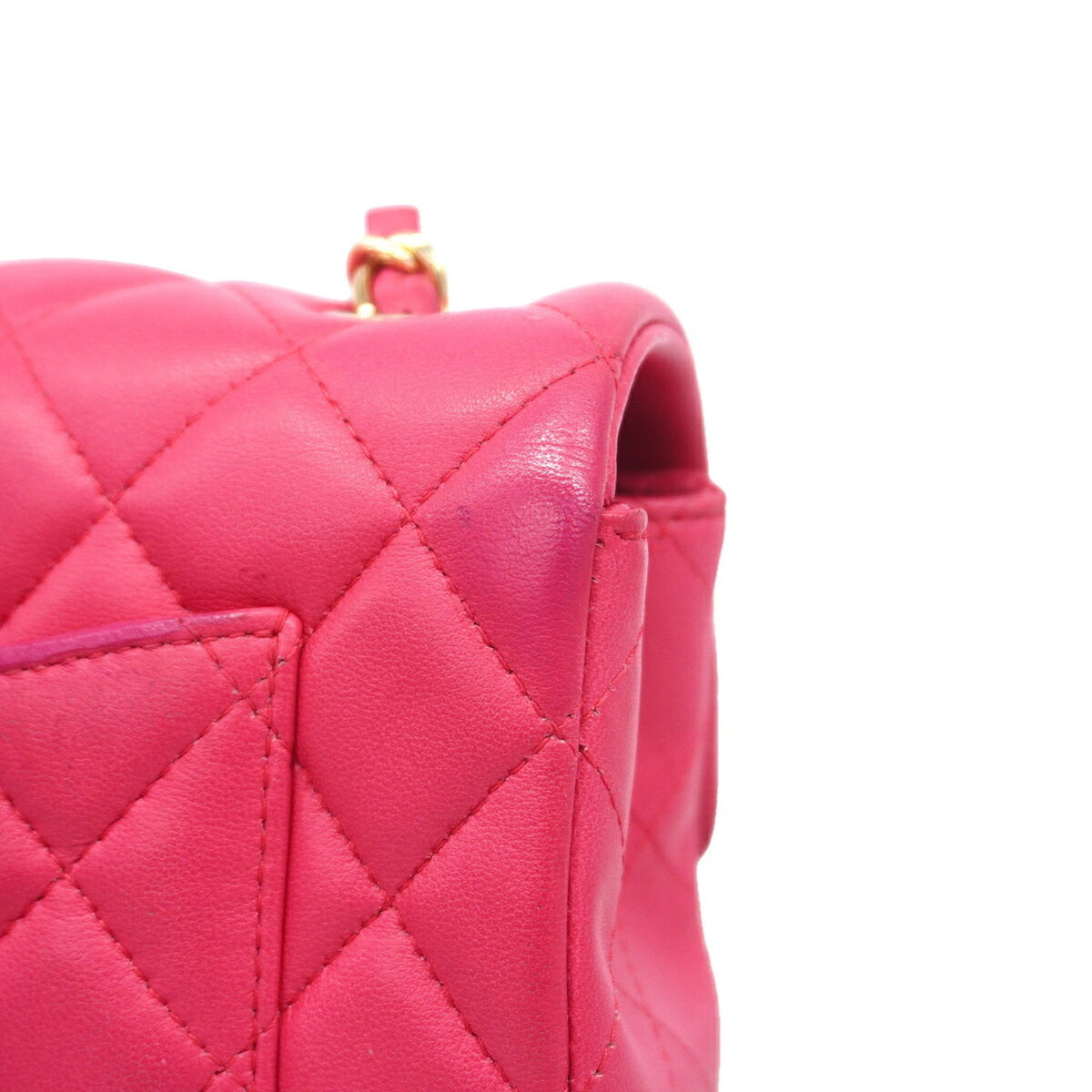 Chanel Pink Leather Shoulder Bag (Pre-Owned)