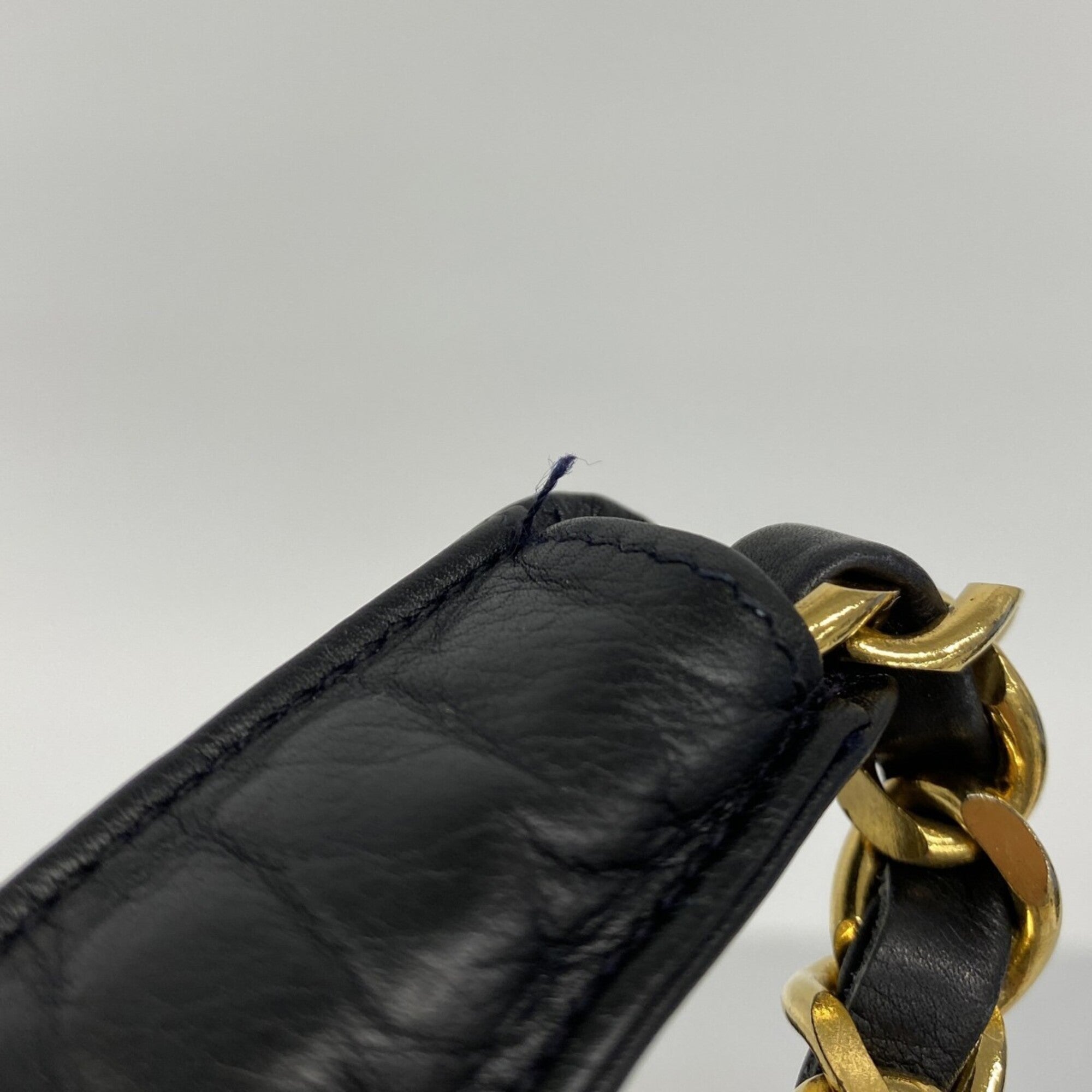Chanel Black Leather Tote Bag (Pre-Owned)