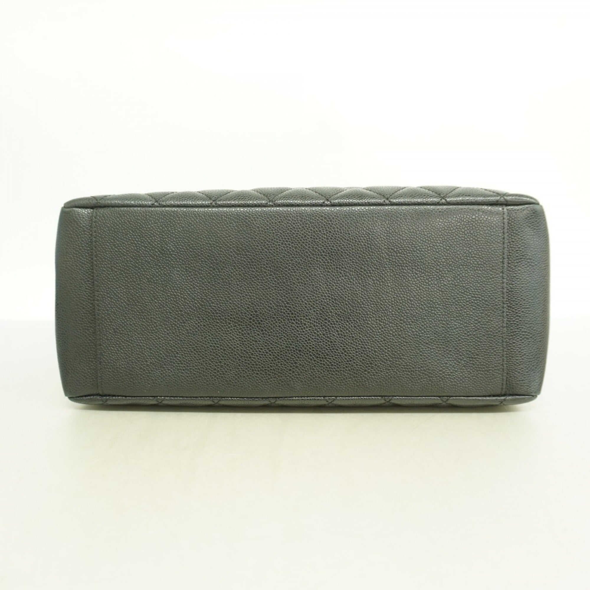 Chanel Black Grained Calfskin Tote Bag (Pre-Owned)