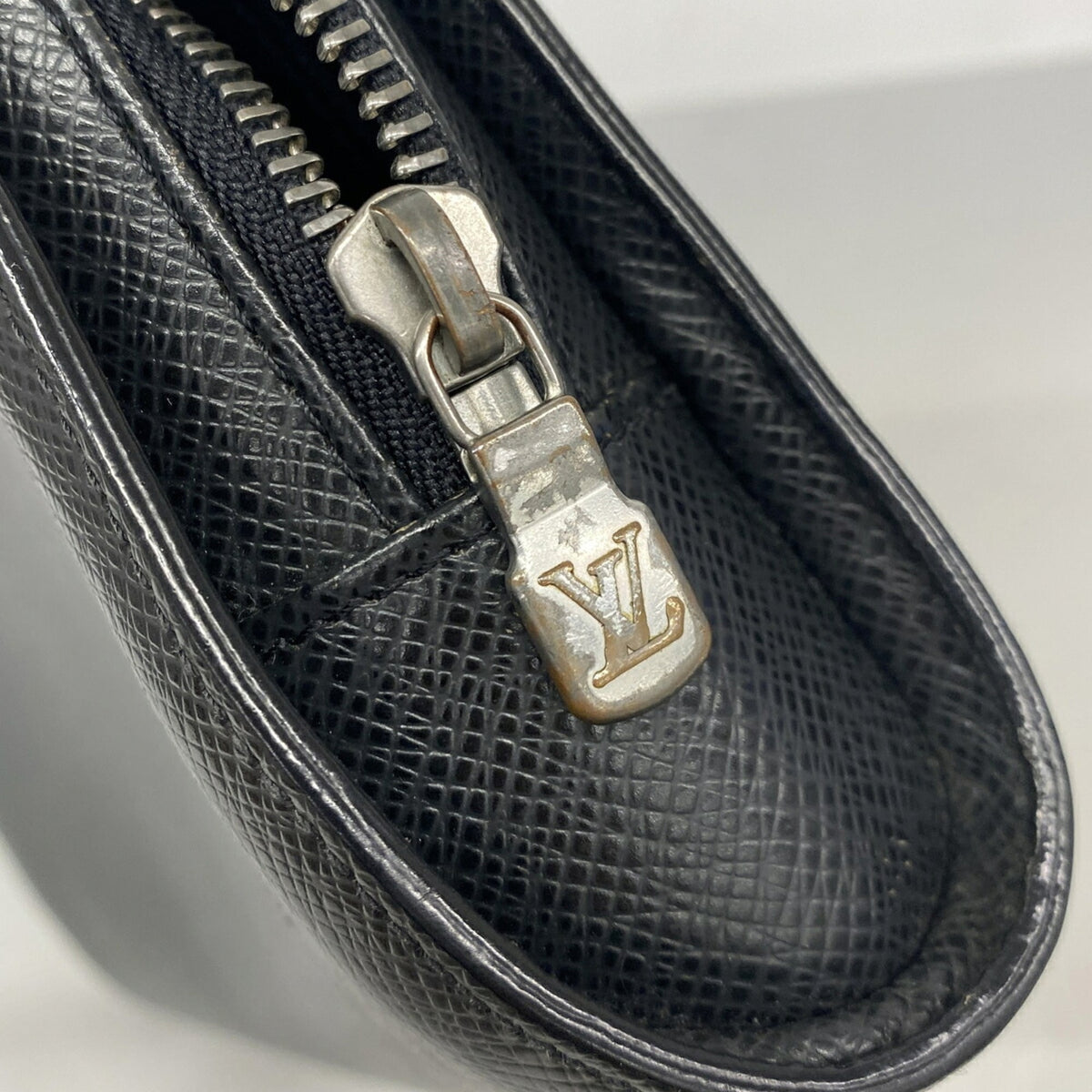 Louis Vuitton Ardoise Clutch Bag (Pre-Owned)