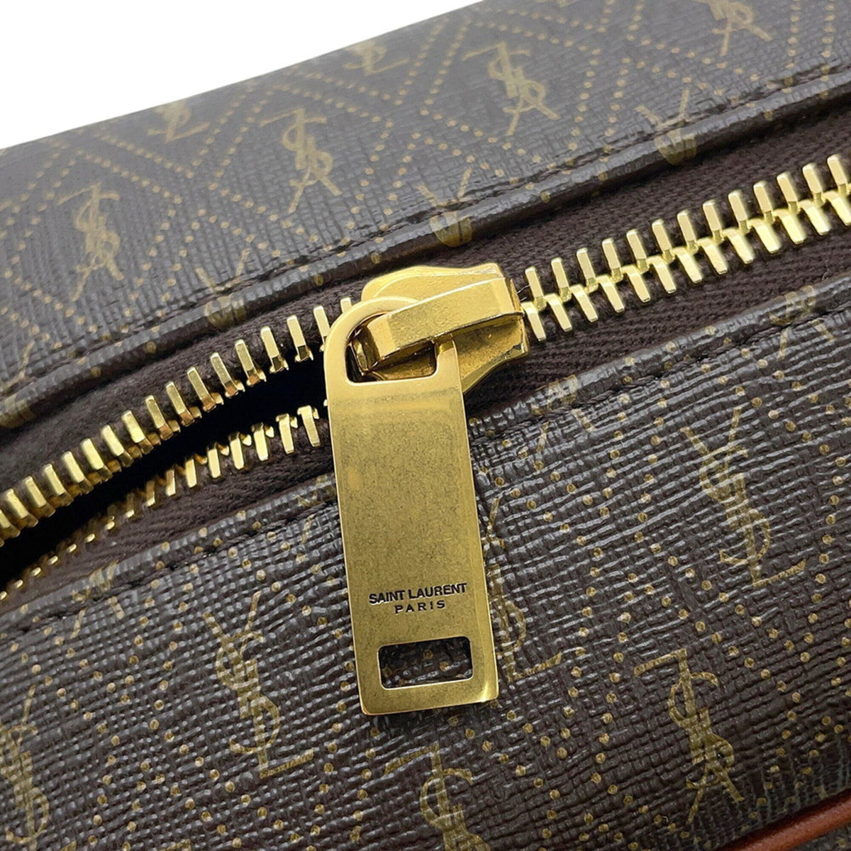 Yves Saint Laurent Brown Pvc Leather Clutch Bag (Pre-Owned)