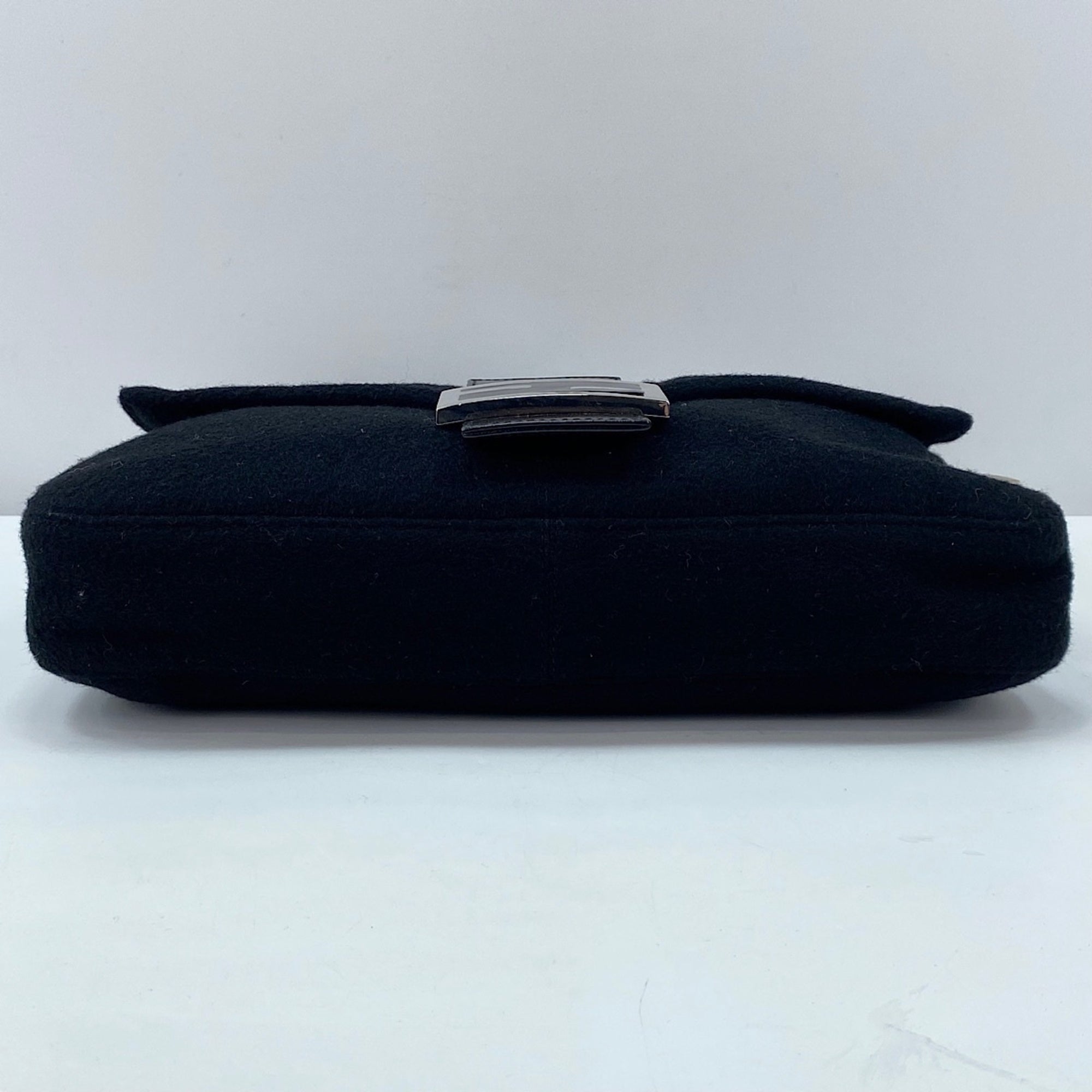 Fendi Black Shoulder Bag (Pre-Owned)