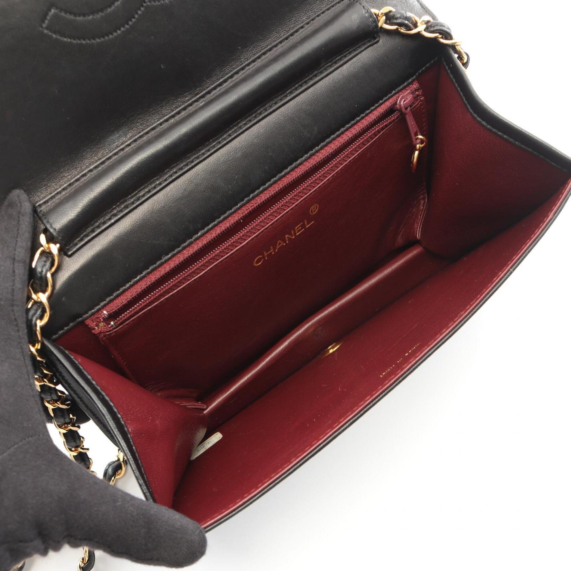 Chanel Black Leather Handbag Shoulder Bag (Pre-Owned)