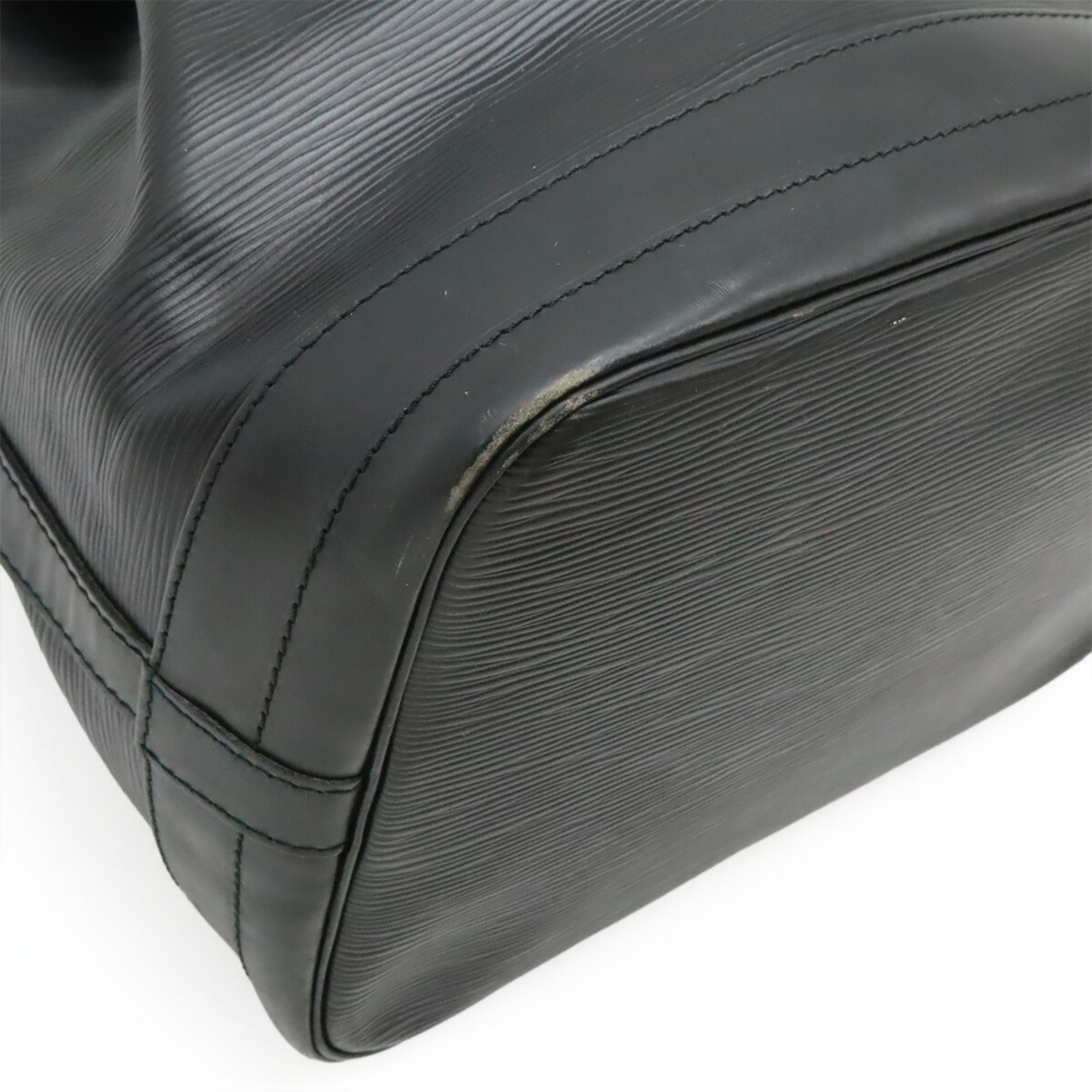 Louis Vuitton Noir Epi Leather Shoulder Bag (Pre-Owned)
