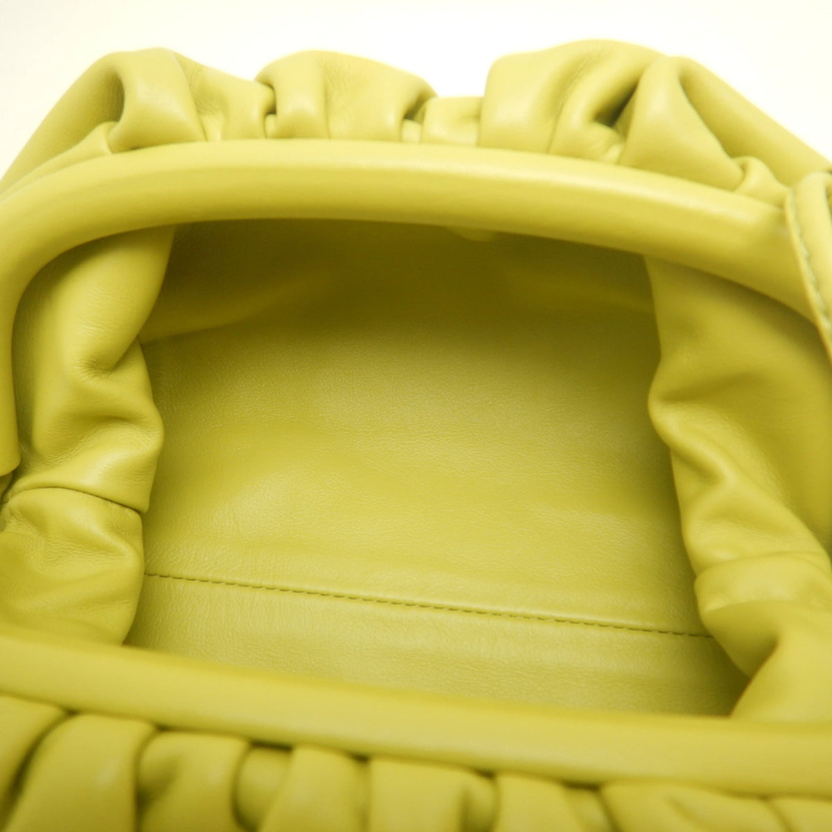 Bottega Veneta Gold Leather Pouch Shoulder Bag (Pre-Owned)