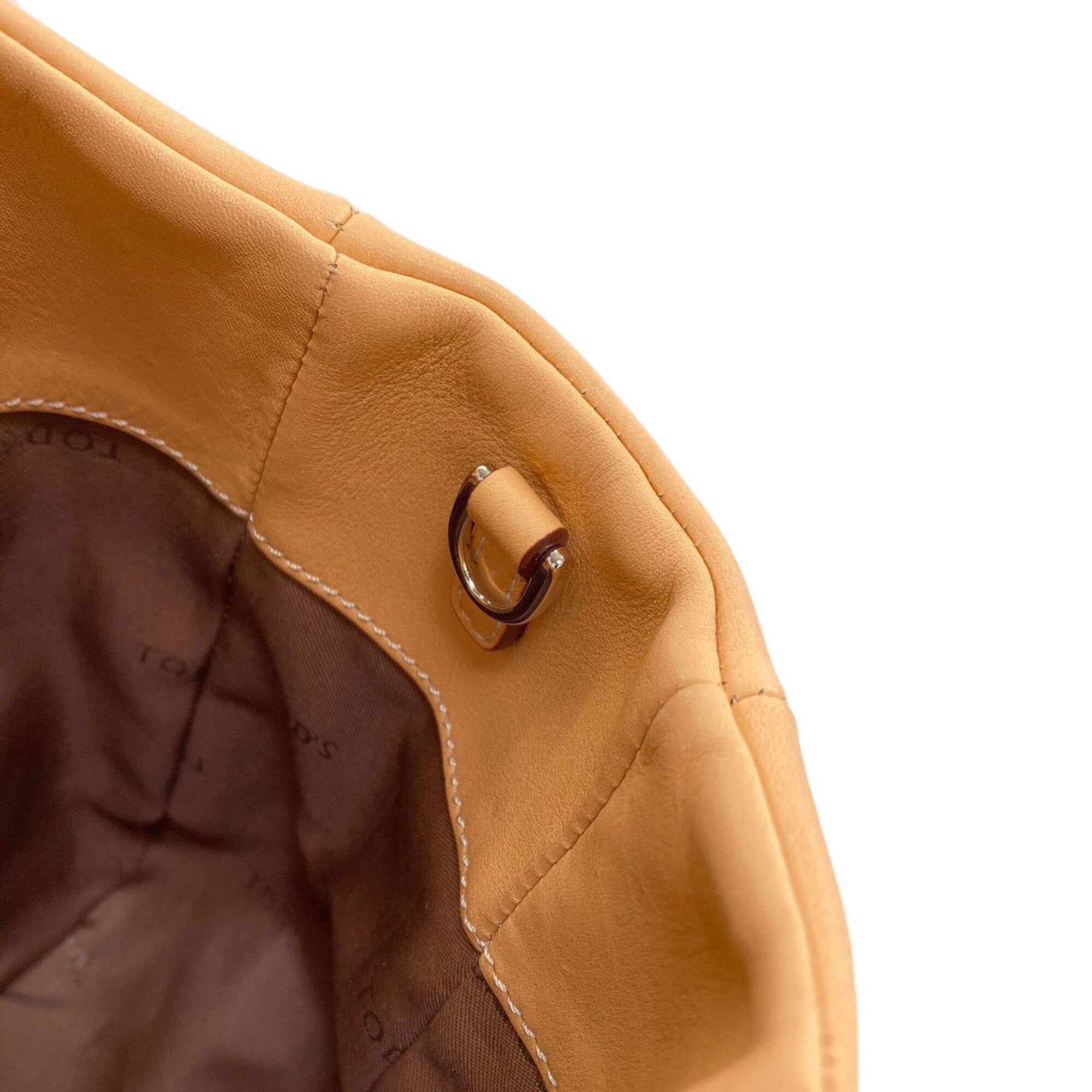 Tod's Beige Leather Handbag (Pre-Owned)
