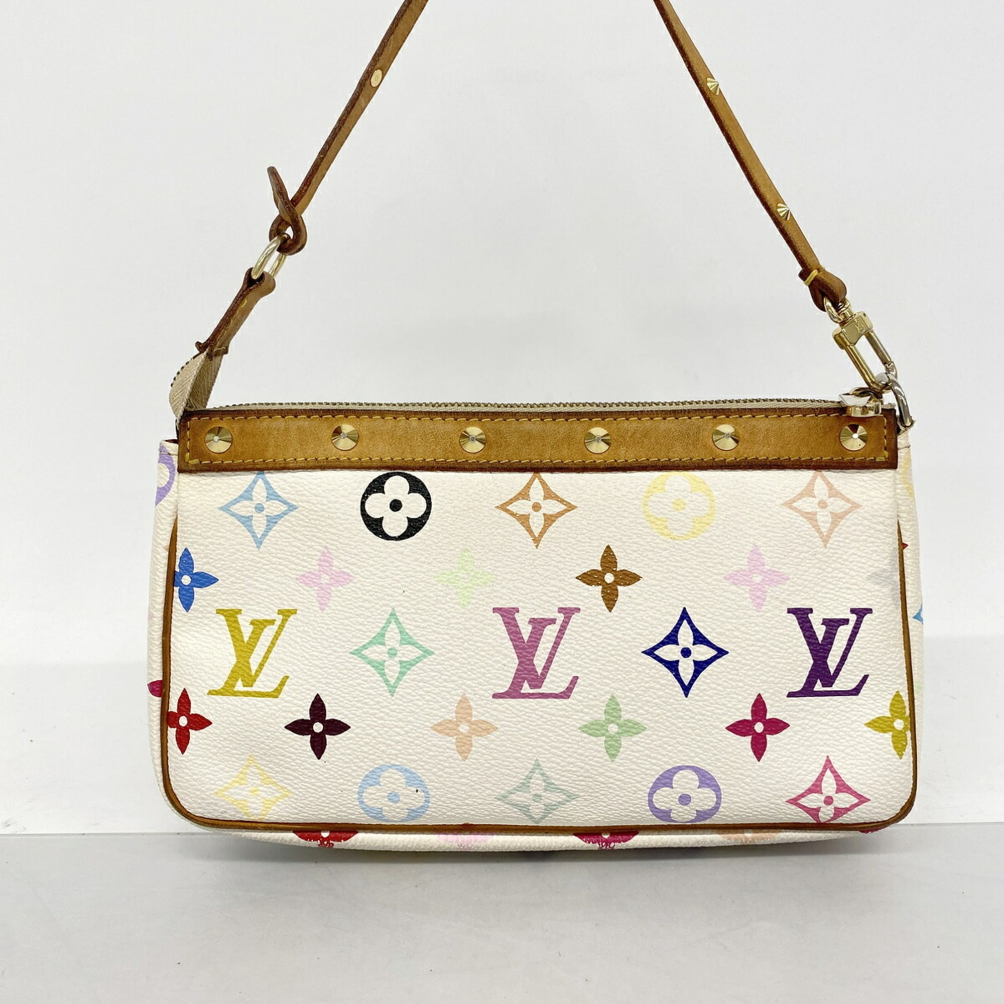 Louis Vuitton Blanc Pouch (Pre-Owned)