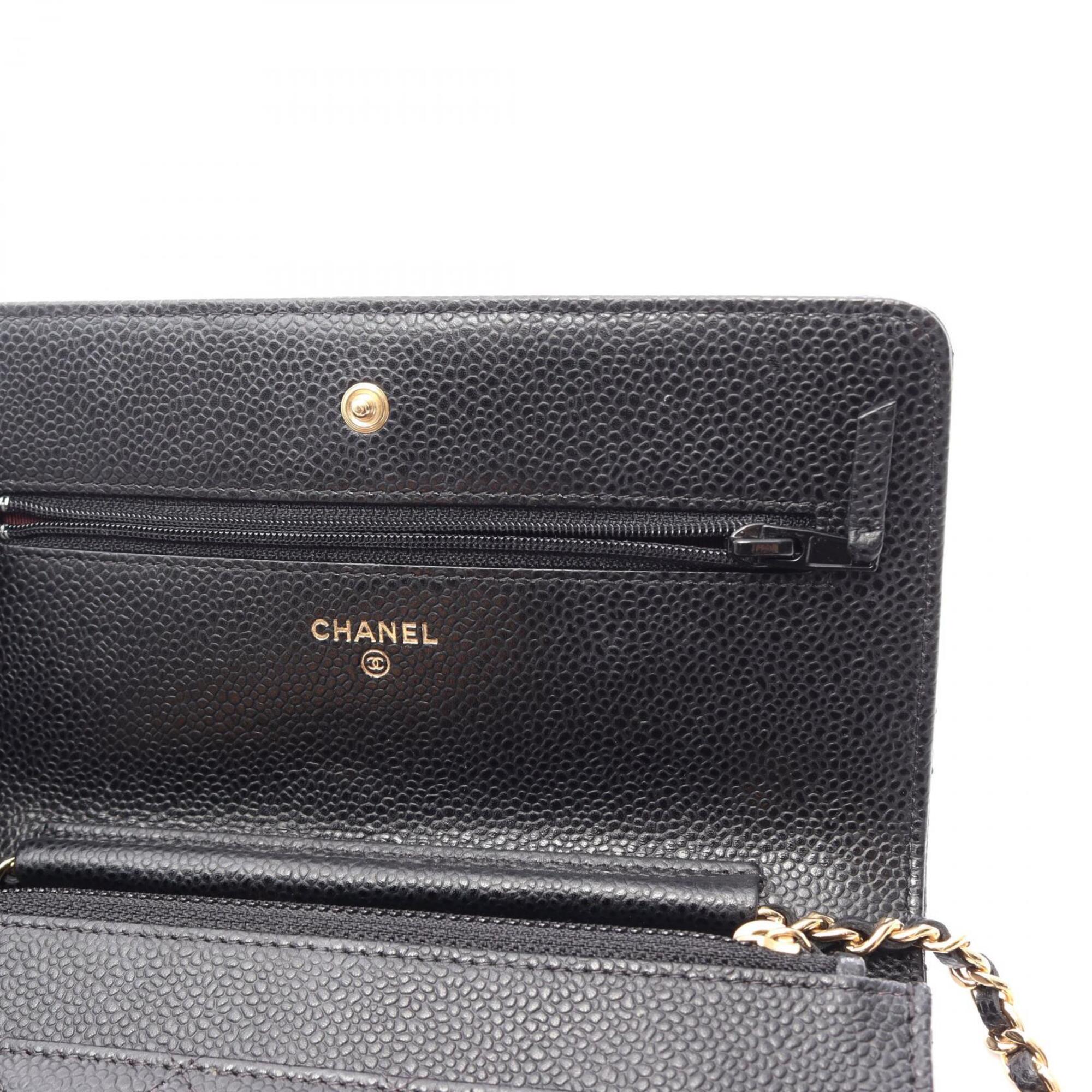Chanel Black Grained Calfskin Handbag Shoulder Bag (Pre-Owned)