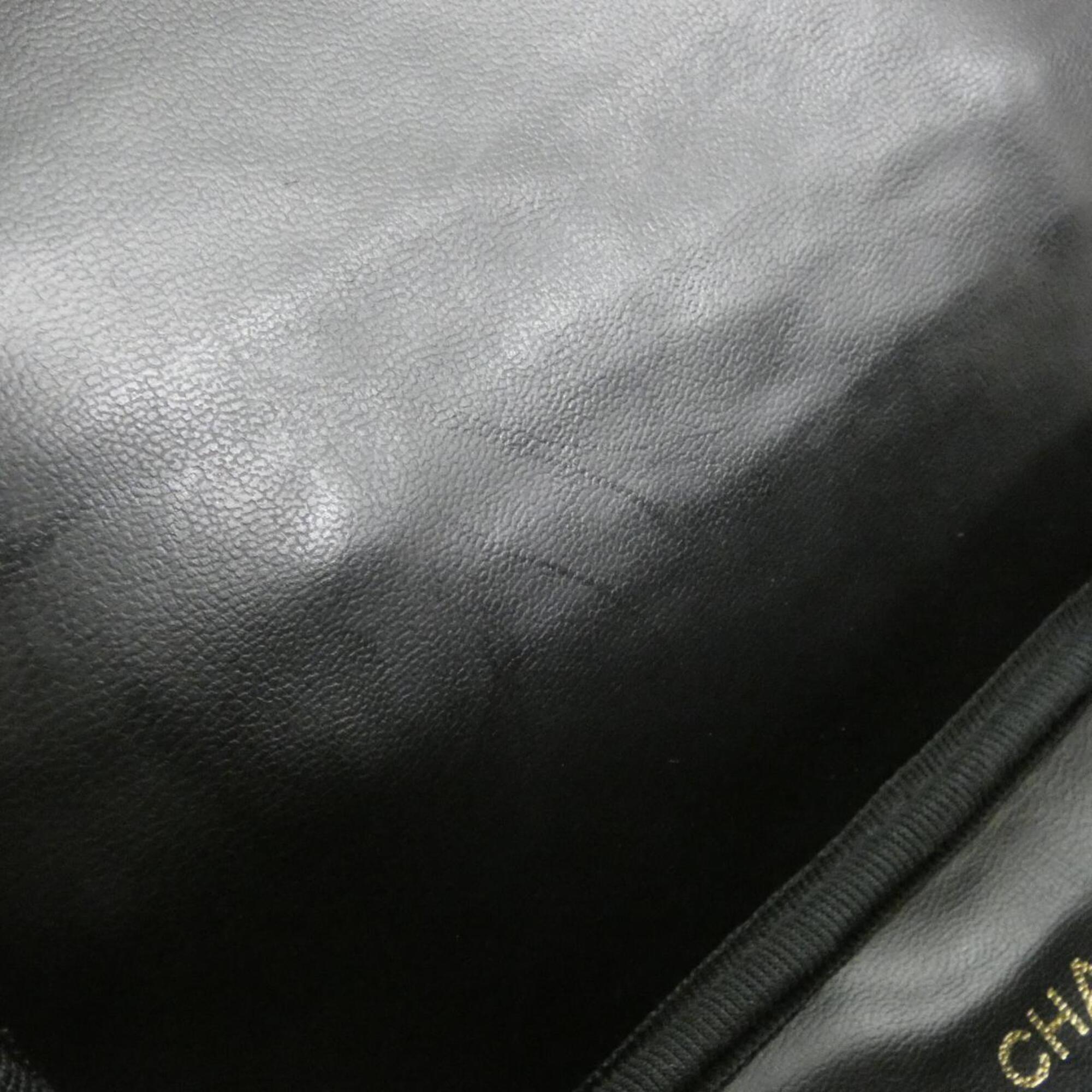 Chanel Black Leather Handbag (Pre-Owned)