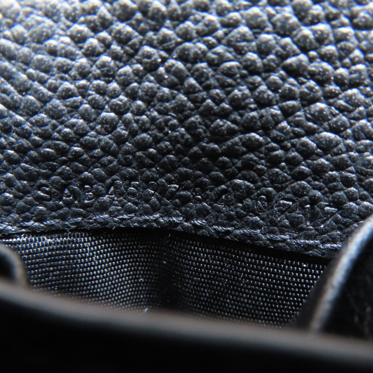 Saint Laurent Black Leather Wallet (Tri-Fold) (Pre-Owned)