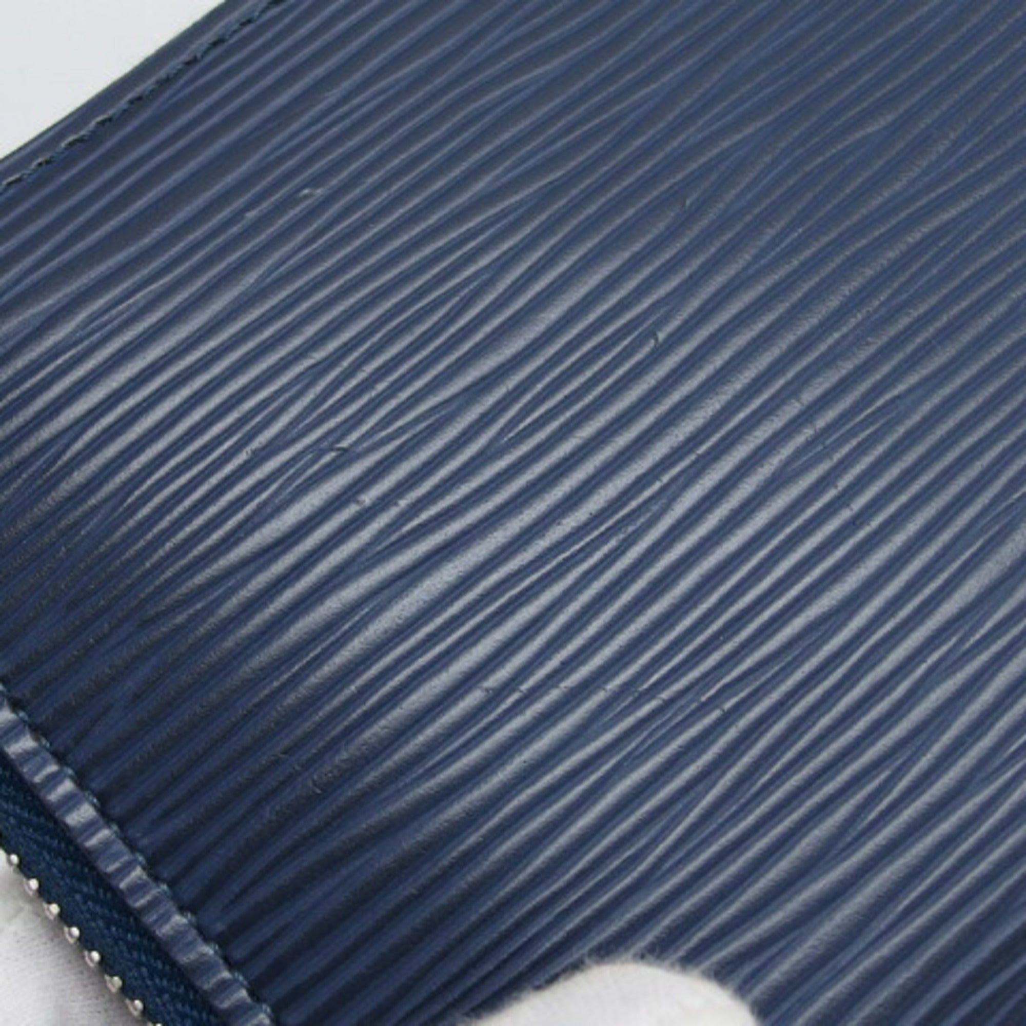 Louis Vuitton Dark Navy Epi Leather Long Wallet (Bi-Fold) (Pre-Owned)