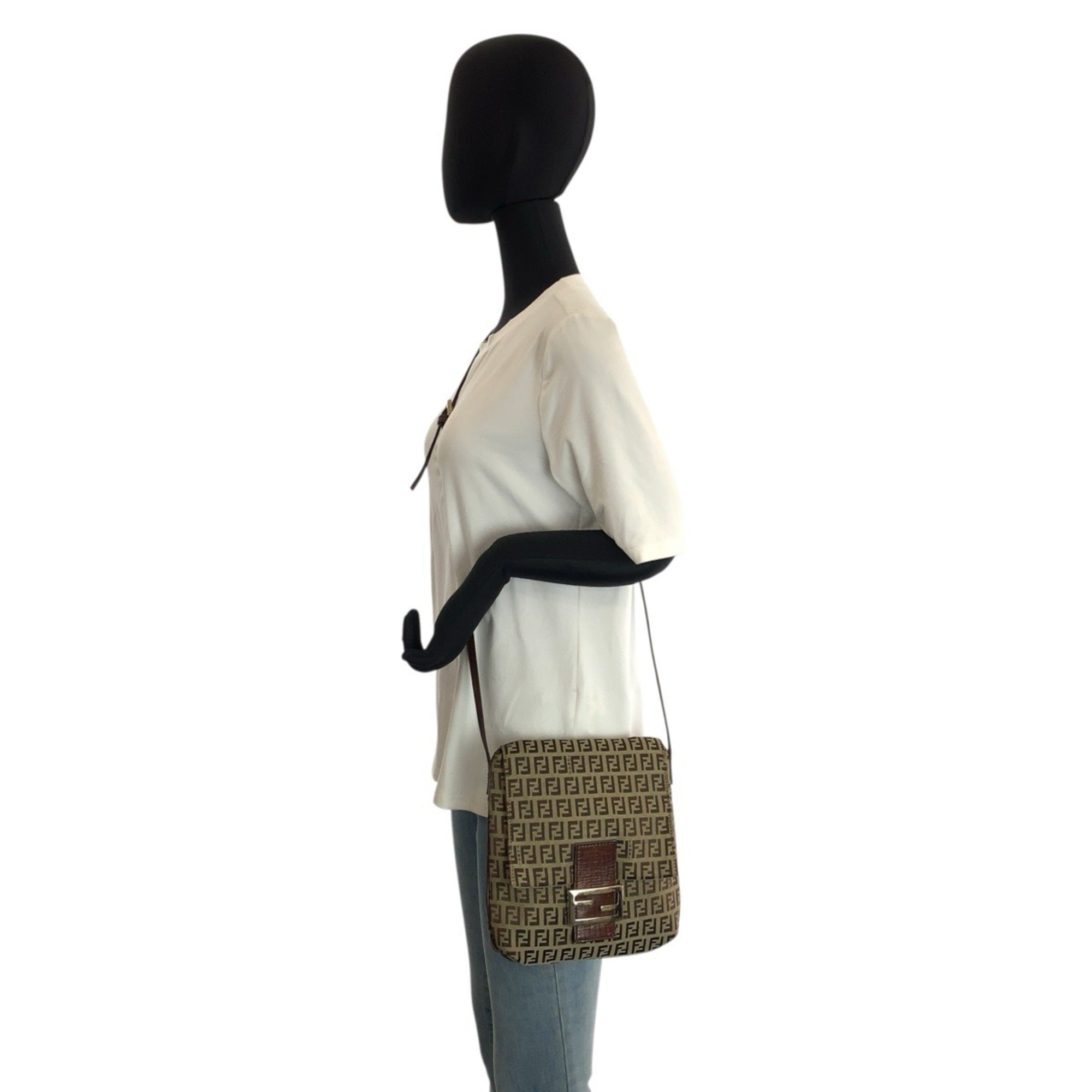 Fendi Brown Canvas Leather Pochette Shoulder Bag (Pre-Owned)