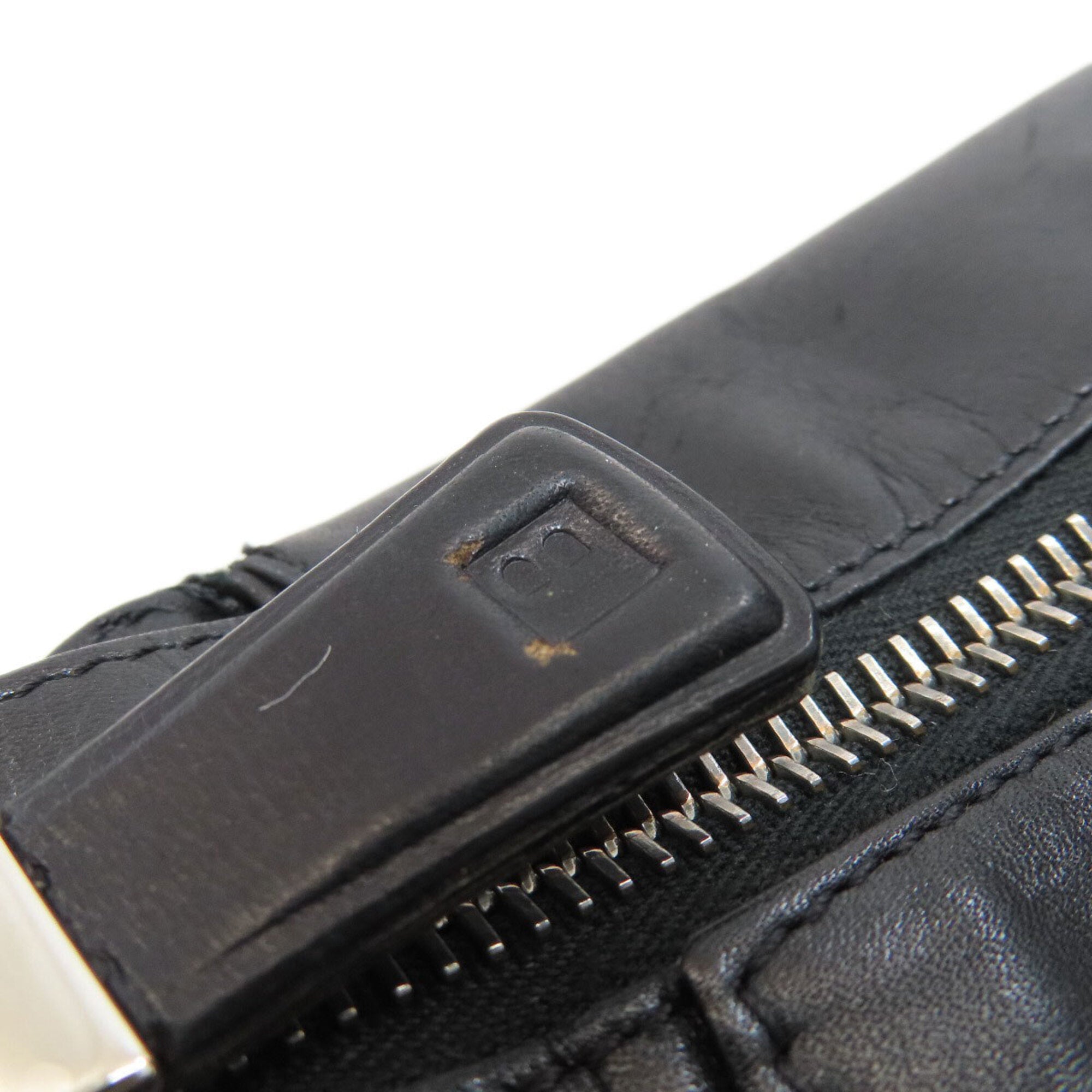 Bally Black Leather Shoulder Bag (Pre-Owned)
