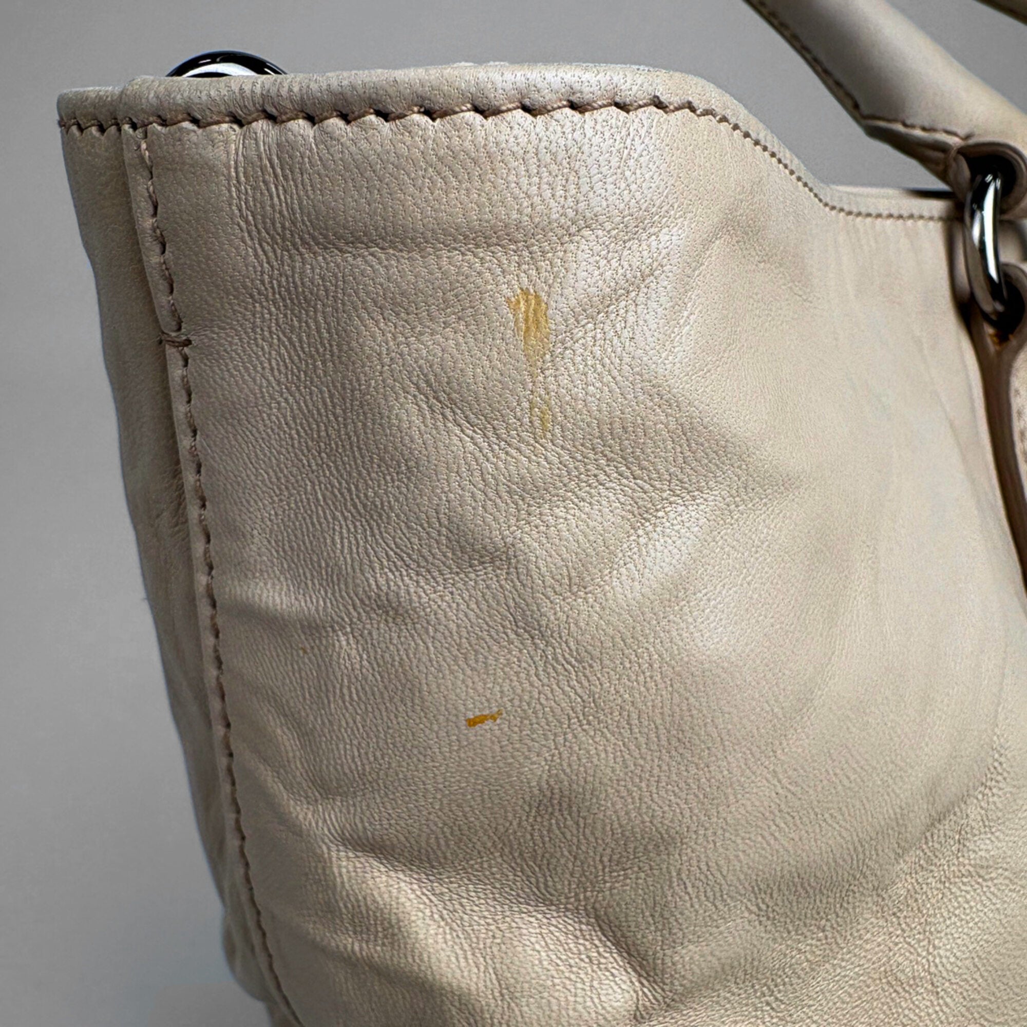 Prada Light Beige Leather Shoulder Bag Tote Bag (Pre-Owned)