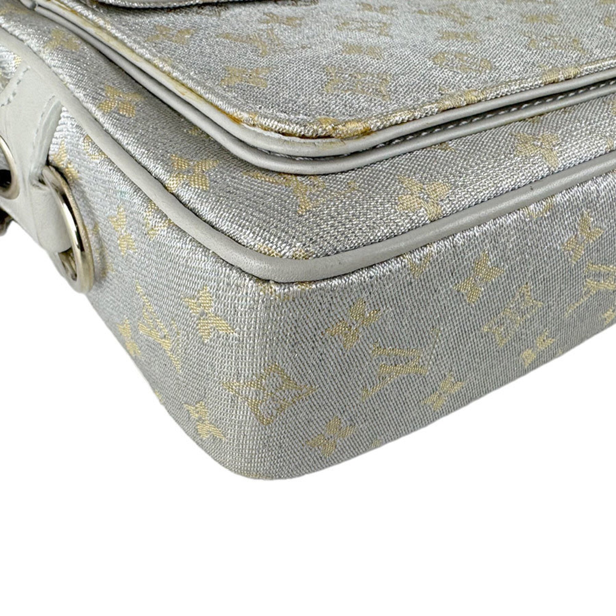 Louis Vuitton Silver Monogram Shiny Shoulder Bag (Pre-Owned)