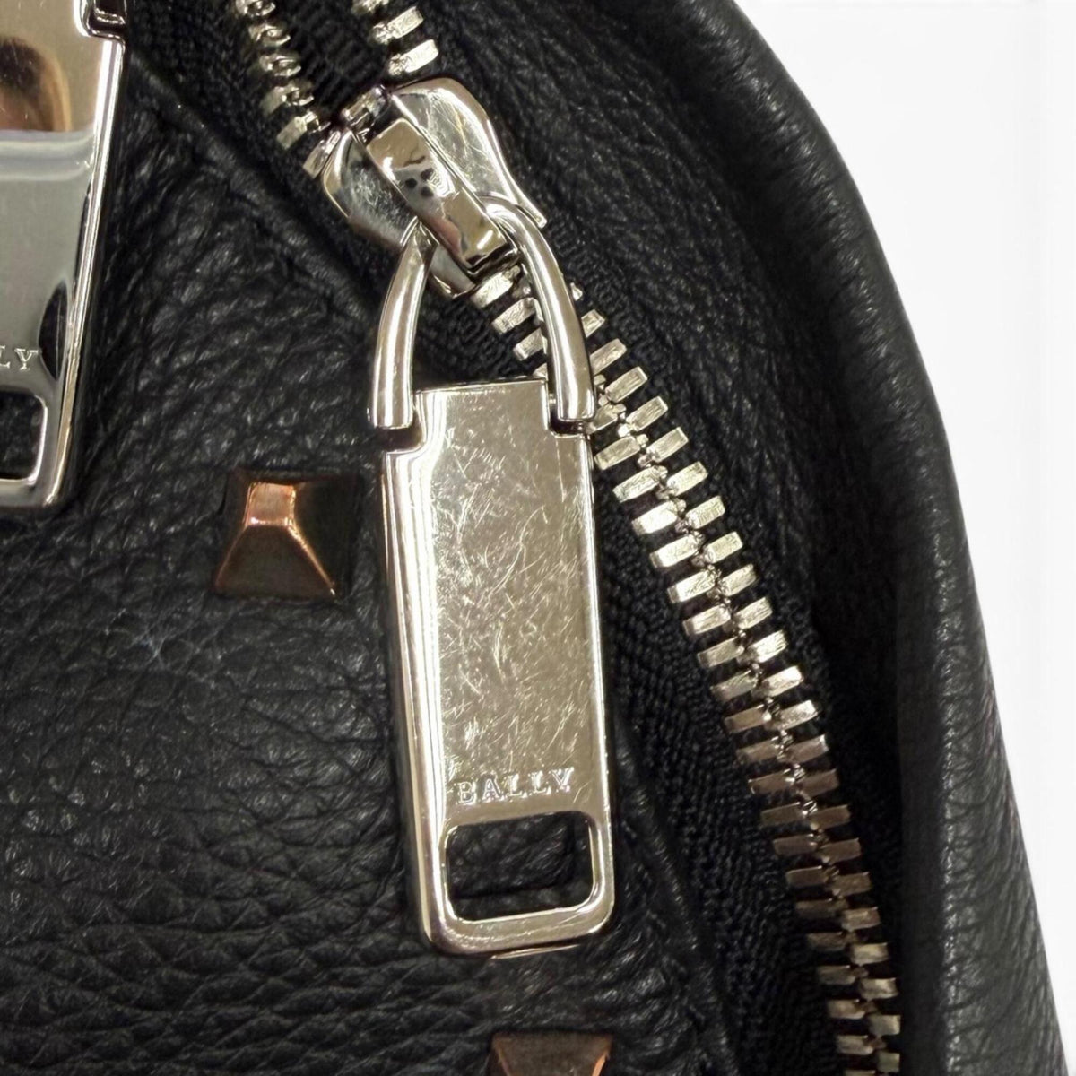 Bally Black Brown Leather Backpack (Pre-Owned)